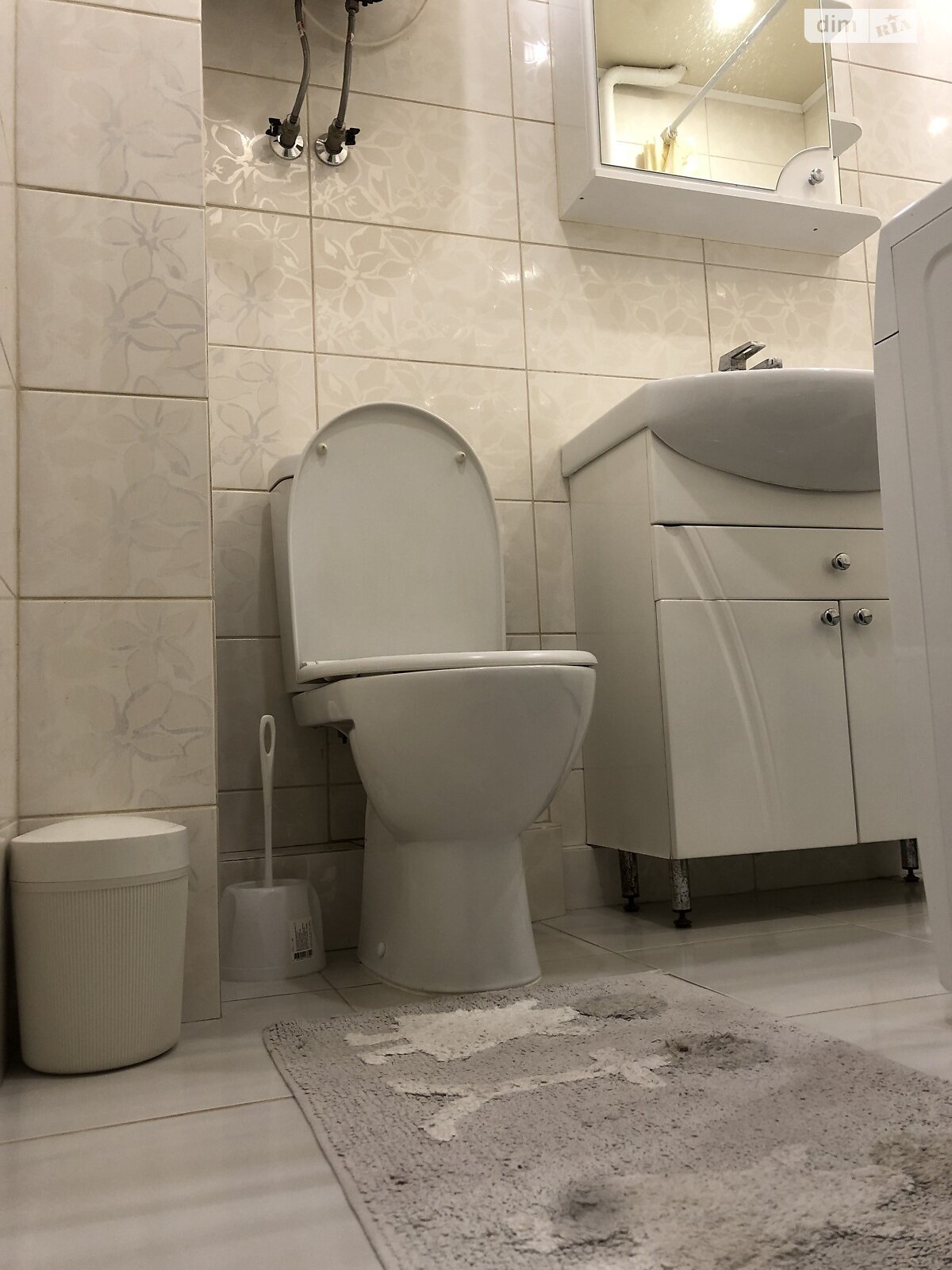 однокімнатна квартира в Рівному, район Північний, на вул. Шухевича Романа в довготривалу оренду помісячно фото 1