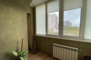 трехкомнатная квартира в Ровно, на ул. Соборная 446А в аренду на долгий срок помесячно фото 2
