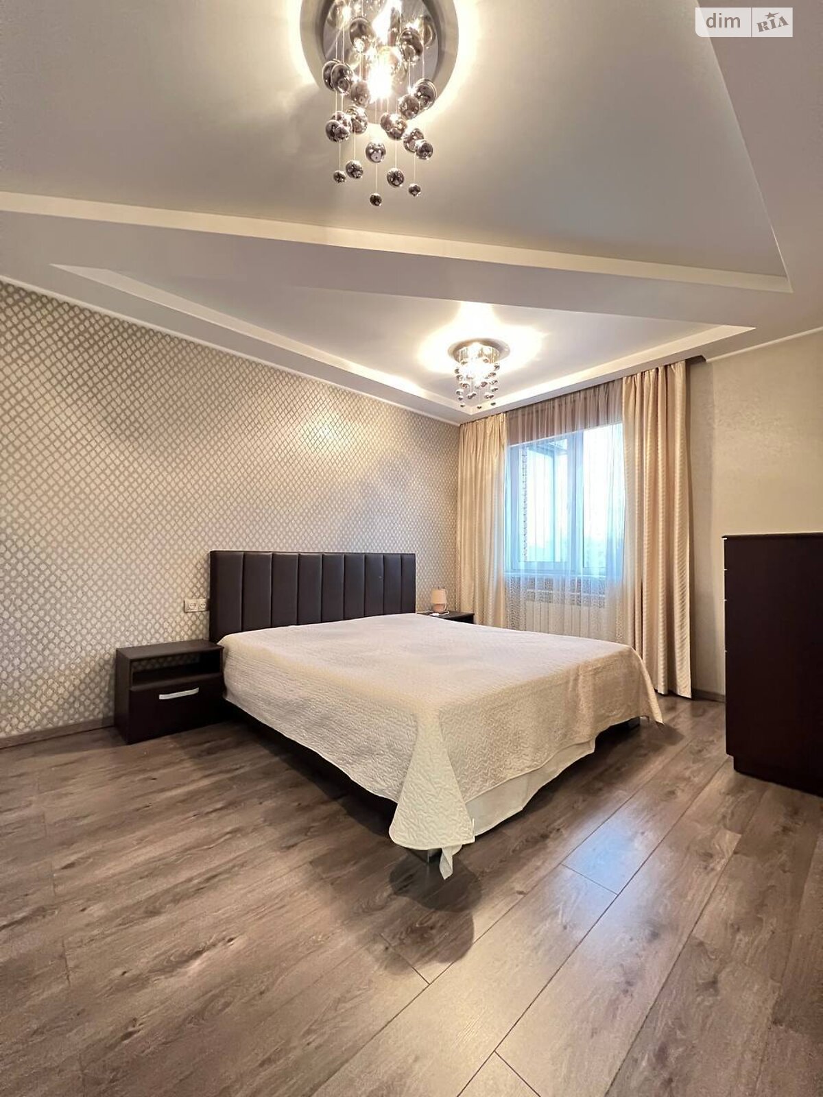 двухкомнатная квартира в Ровно, район Центр, на ул. Черновола Вячеслава 60 в аренду на долгий срок помесячно фото 1 двухкомнатная квартира в Ровно, район Центр, на ул. Черновола Вячеслава 60 в аренду на долгий срок помесячно фото 1