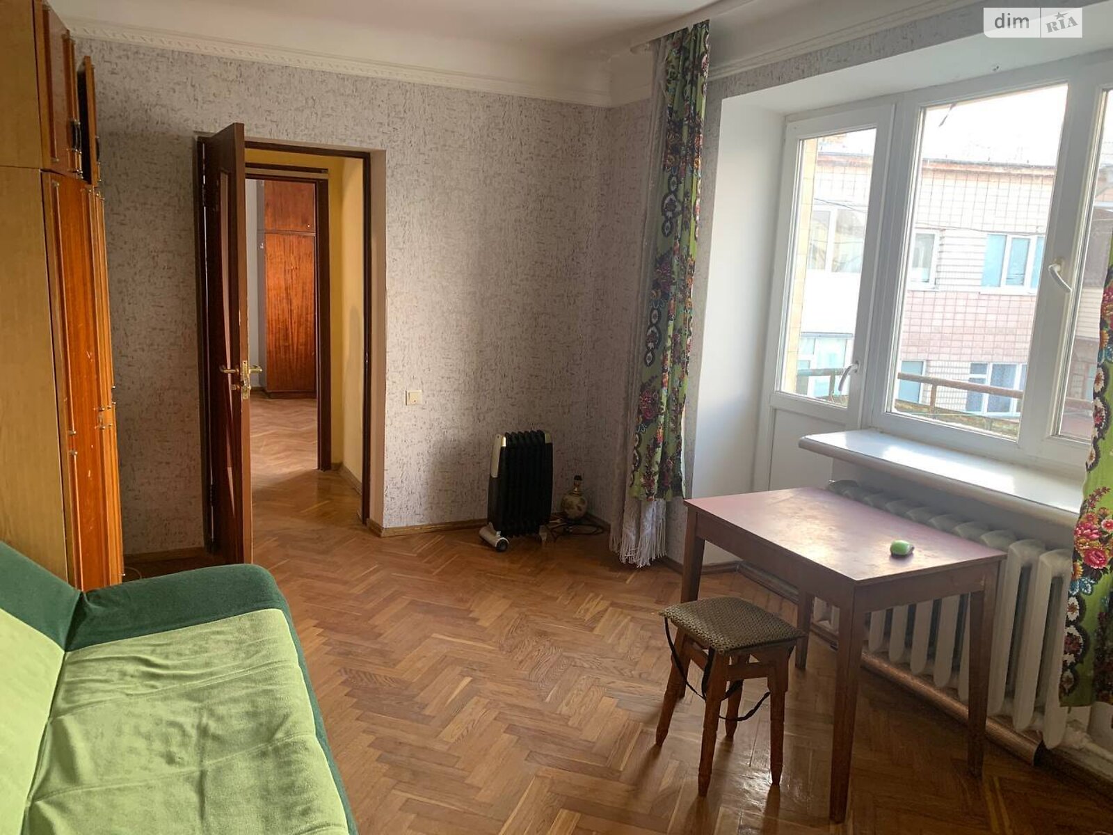 двухкомнатная квартира в Ровно, район Центр, на ул. Черновола Вячеслава 18, кв. 43 в аренду на долгий срок помесячно фото 1 двухкомнатная квартира в Ровно, район Центр, на ул. Черновола Вячеслава 18, кв. 43 в аренду на долгий срок помесячно фото 1
