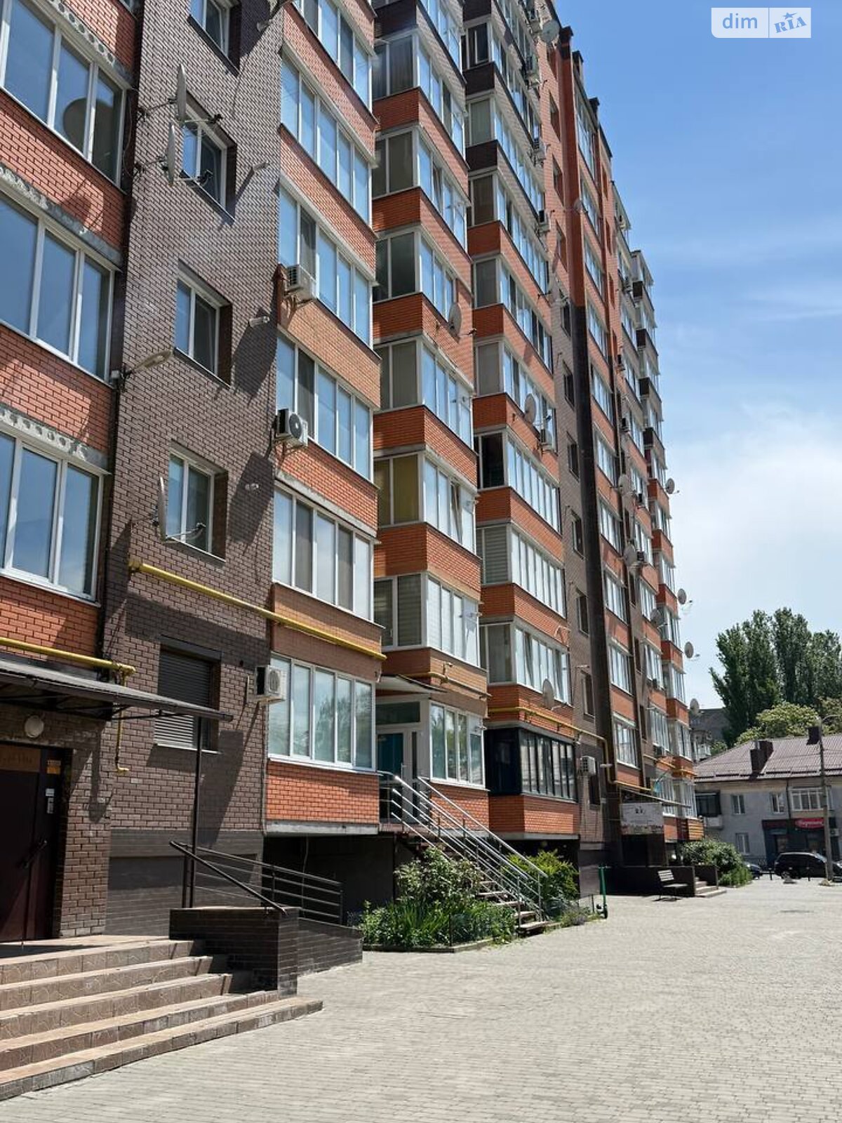 однокімнатна квартира з меблями в Рівному, район Центр, на вул. Чорновола В’ячеслава 60 в довготривалу оренду помісячно фото 1 однокімнатна квартира з меблями в Рівному, район Центр, на вул. Чорновола В’ячеслава 60 в довготривалу оренду помісячно фото 1