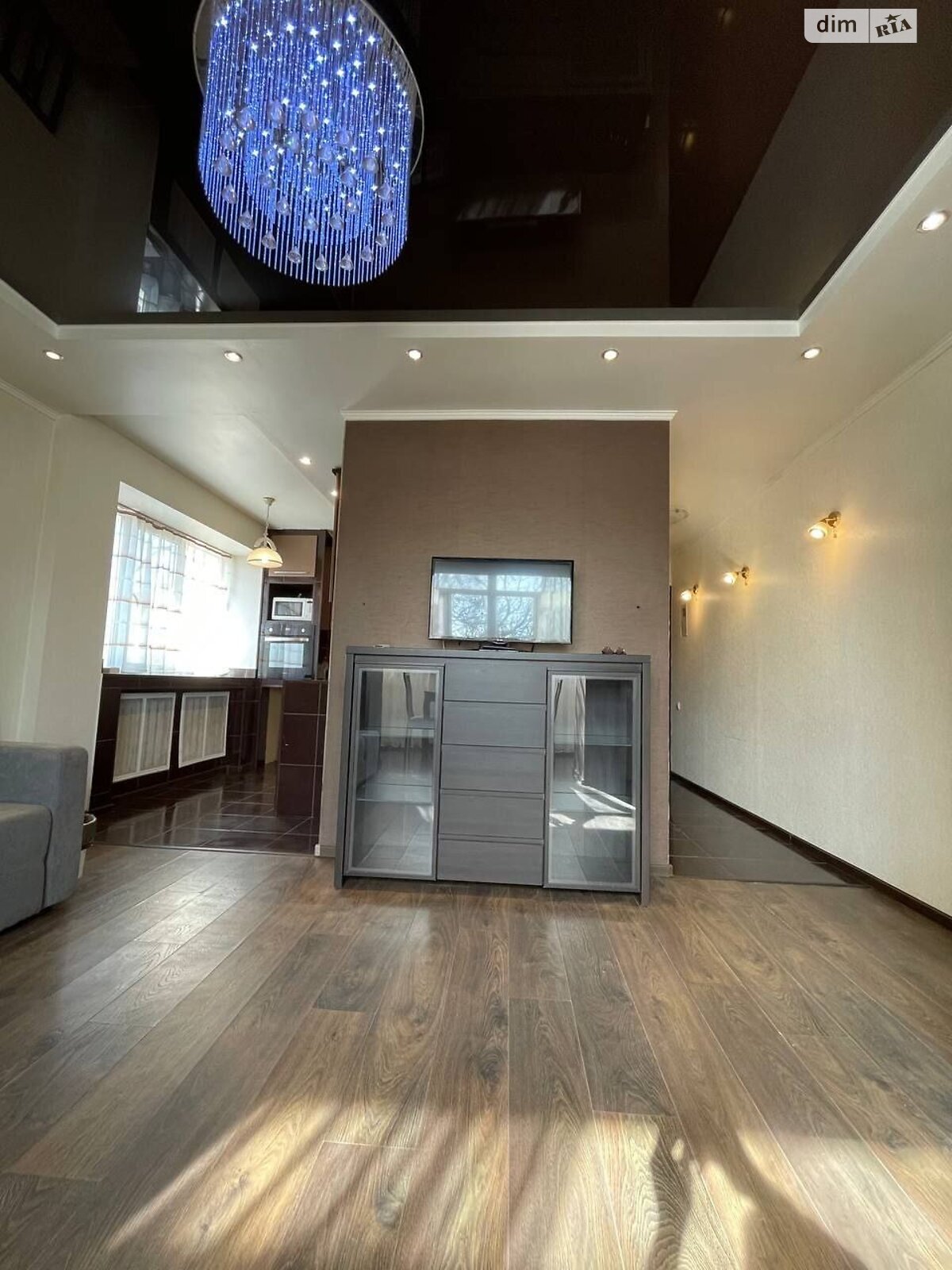 однокомнатная квартира в Ровно, район Центр, на ул. Черновола Вячеслава в аренду на долгий срок помесячно фото 1