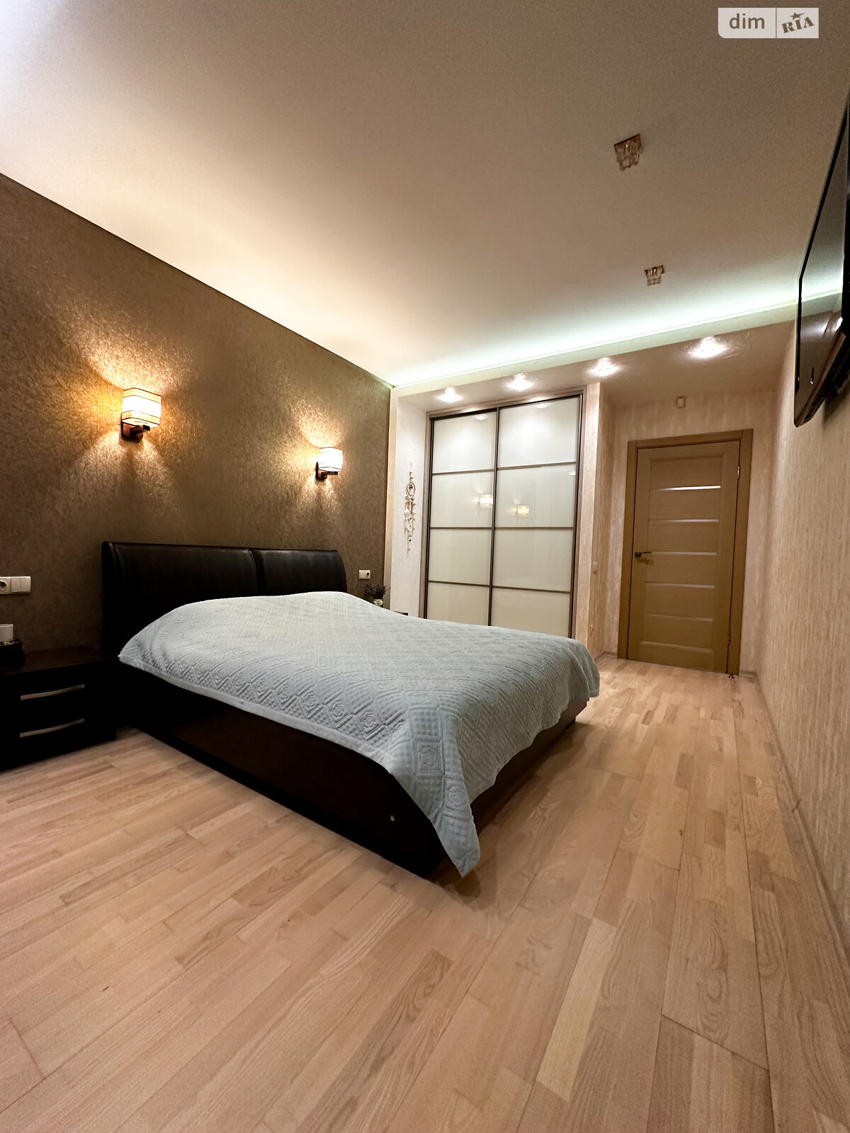 однокомнатная квартира в Ровно, район Центр, на ул. Черновола Вячеслава 60 в аренду на долгий срок помесячно фото 1