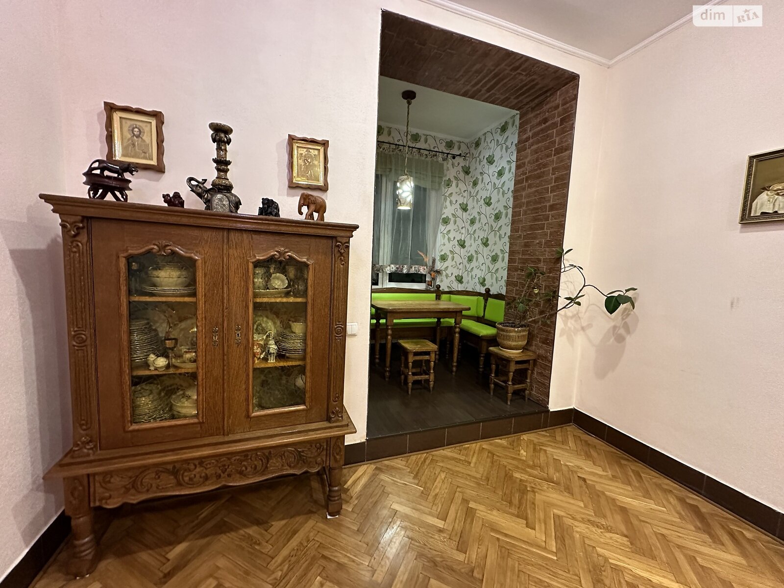 двокімнатна квартира в Рівному, район Центр, на вул. Драгоманова в довготривалу оренду помісячно фото 1 двокімнатна квартира в Рівному, район Центр, на вул. Драгоманова в довготривалу оренду помісячно фото 1