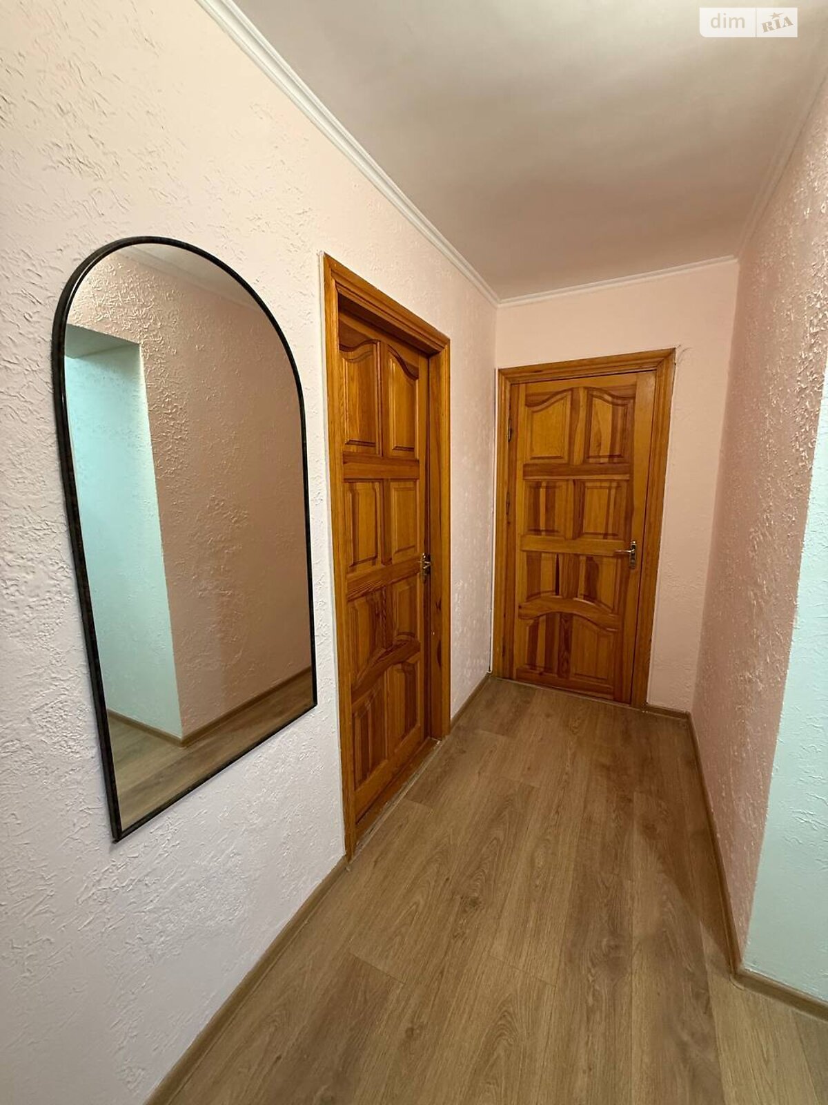 трехкомнатная квартира в Ровно, район Центр, на ул. Героев полиции в аренду на долгий срок помесячно фото 1