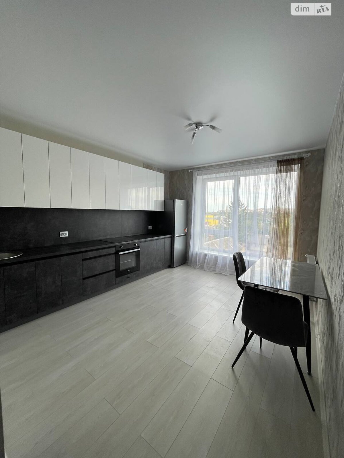 однокімнатна квартира в Рівному, район Центр, на вул. Григорія Сковороди 4 в довготривалу оренду помісячно фото 1 однокімнатна квартира в Рівному, район Центр, на вул. Григорія Сковороди 4 в довготривалу оренду помісячно фото 1