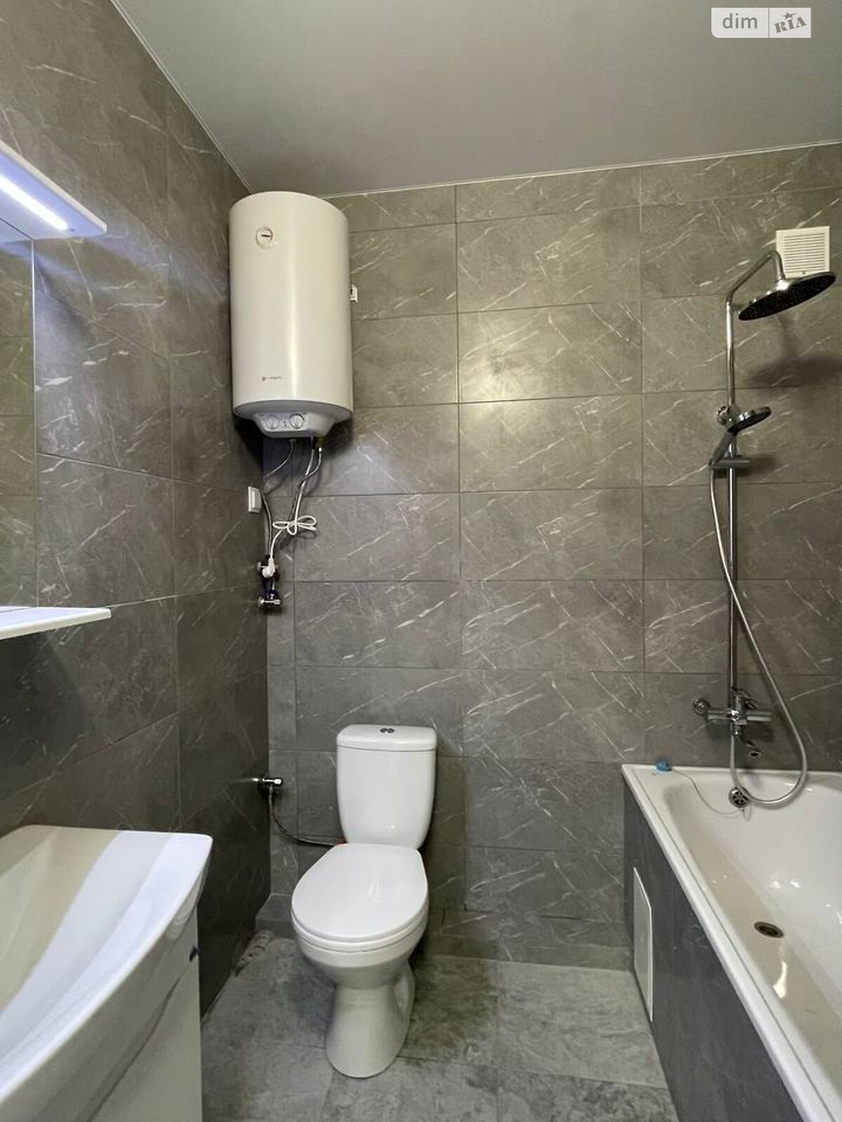 однокімнатна квартира в Рівному, район Центр, на вул. Григорія Сковороди 4 в довготривалу оренду помісячно фото 1 однокімнатна квартира в Рівному, район Центр, на вул. Григорія Сковороди 4 в довготривалу оренду помісячно фото 1