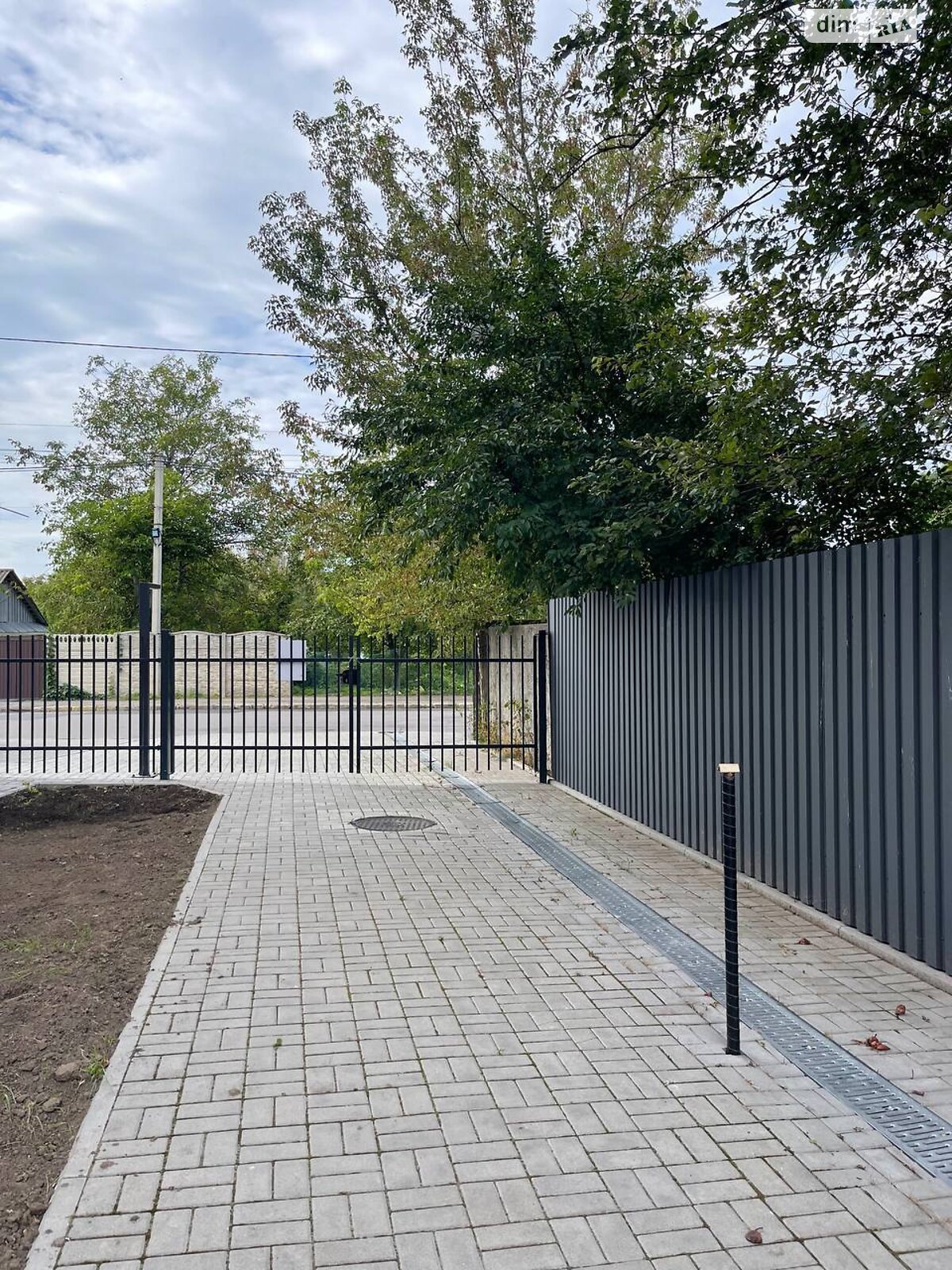 однокімнатна квартира в Рівному, район Центр, на вул. Григорія Сковороди 4 в довготривалу оренду помісячно фото 1 однокімнатна квартира в Рівному, район Центр, на вул. Григорія Сковороди 4 в довготривалу оренду помісячно фото 1