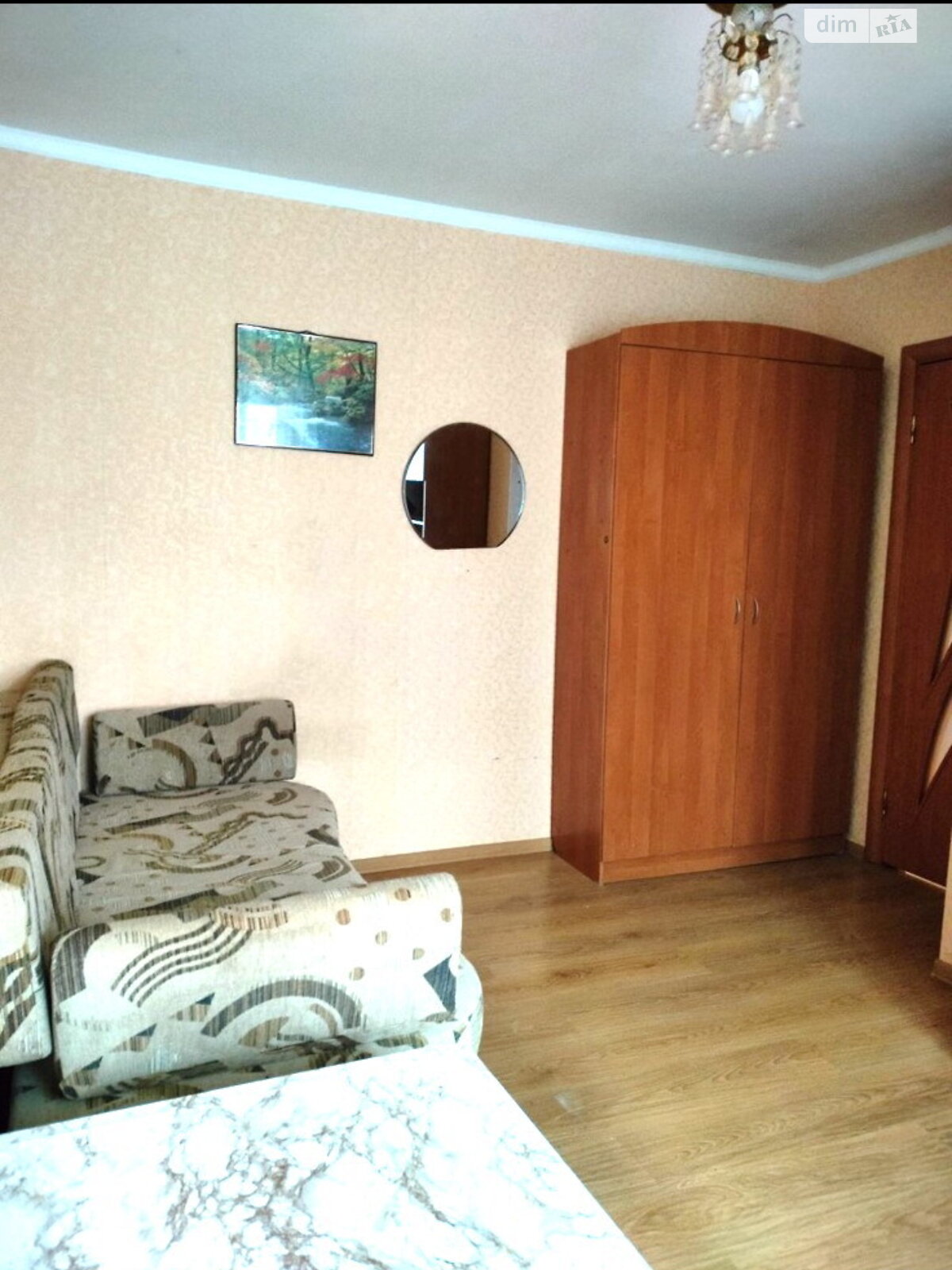трикімнатна квартира в Рівному, район Центр, на вул. Кавказька в довготривалу оренду помісячно фото 1 трикімнатна квартира в Рівному, район Центр, на вул. Кавказька в довготривалу оренду помісячно фото 1