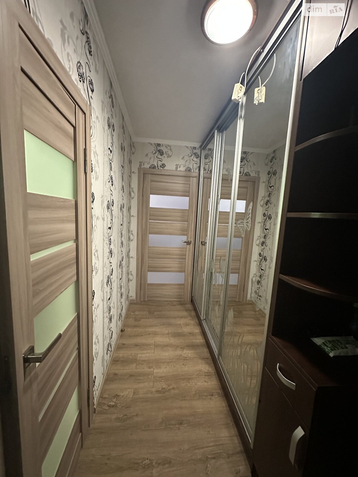 двокімнатна квартира в Рівному, район Центр, на вул. Казимира Любомирського в довготривалу оренду помісячно фото 1 двокімнатна квартира в Рівному, район Центр, на вул. Казимира Любомирського в довготривалу оренду помісячно фото 1