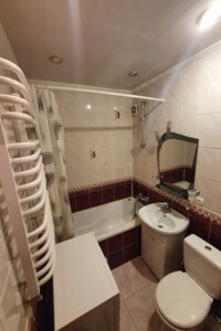 двокімнатна квартира в Рівному, район Центр, на вул. Княгині Ольги 7 в довготривалу оренду помісячно фото 2 двокімнатна квартира в Рівному, район Центр, на вул. Княгині Ольги 7 в довготривалу оренду помісячно фото 2