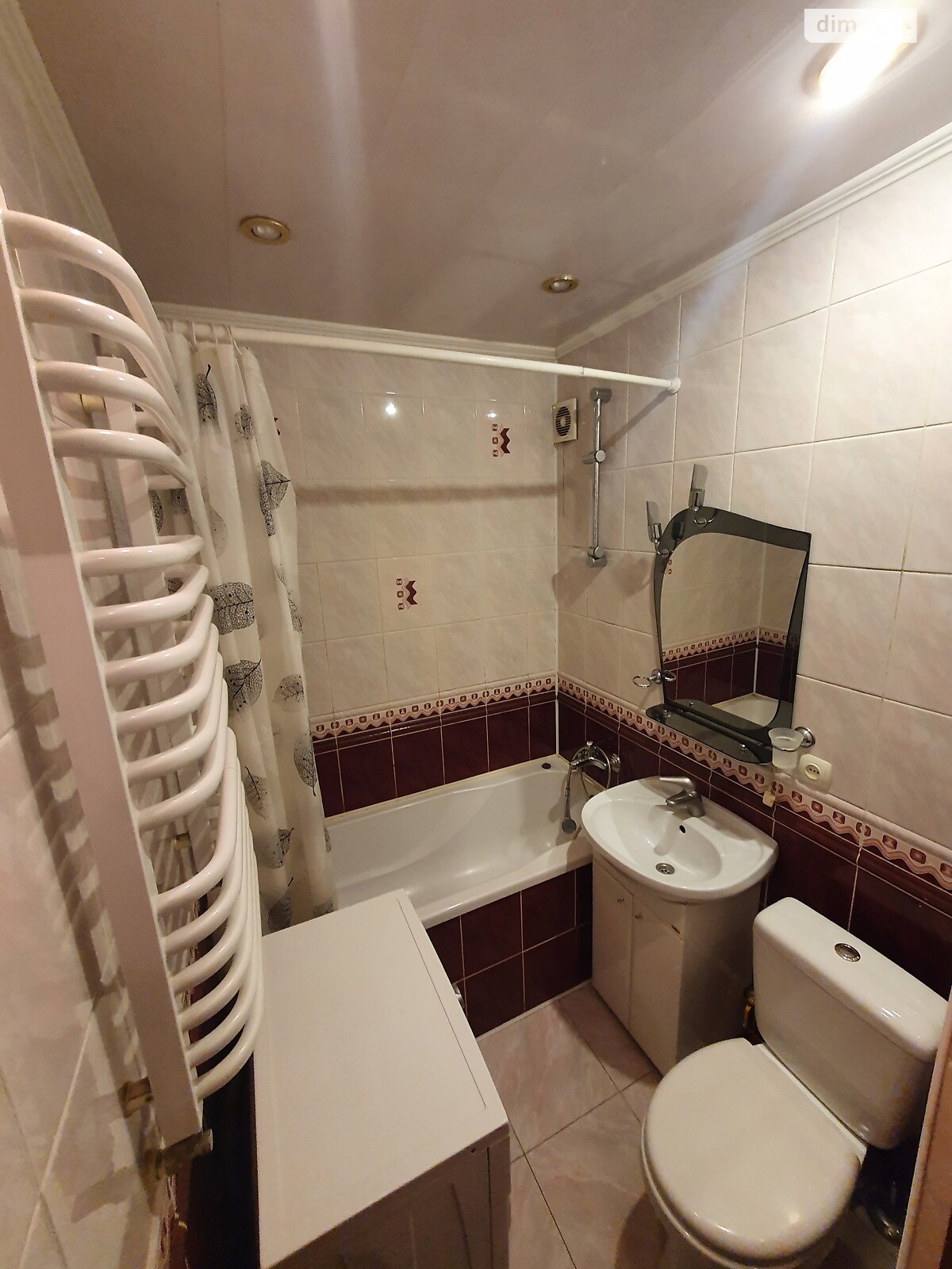 двокімнатна квартира в Рівному, район Центр, на вул. Княгині Ольги 7 в довготривалу оренду помісячно фото 1 двокімнатна квартира в Рівному, район Центр, на вул. Княгині Ольги 7 в довготривалу оренду помісячно фото 1