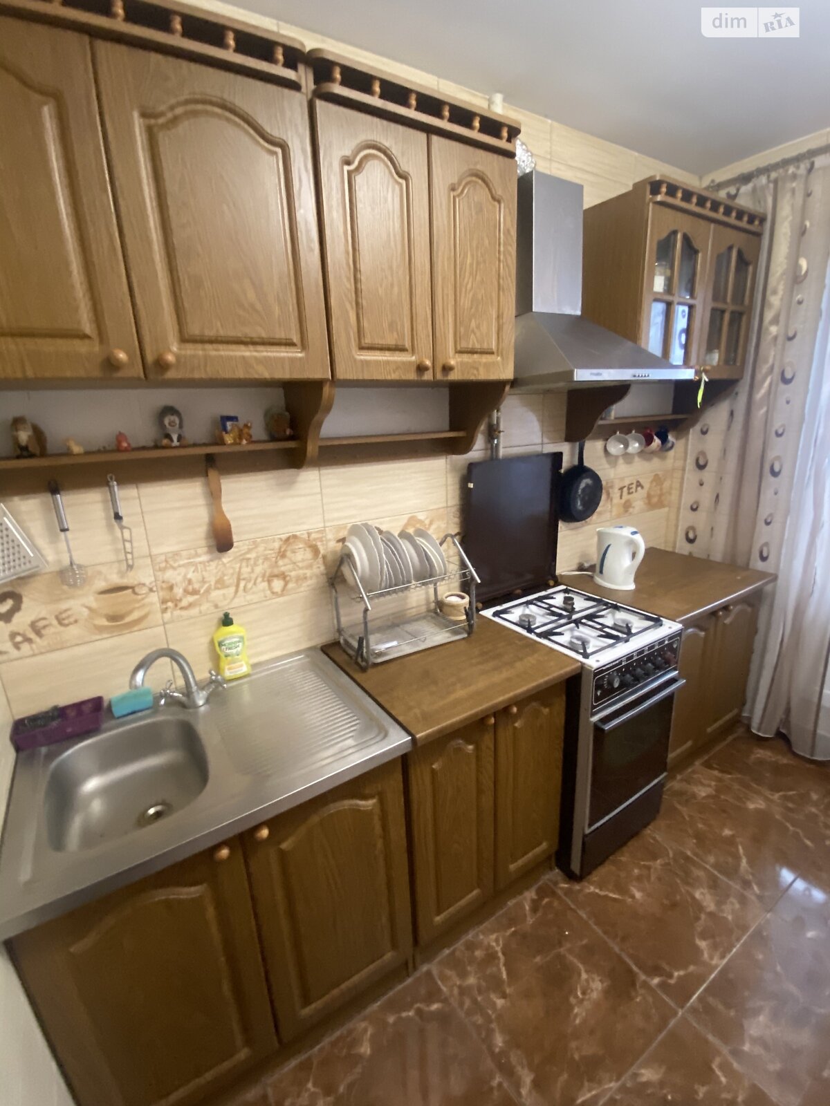 трехкомнатная квартира с ремонтом в Ровно, район Центр, на ул. Князя Владимира в аренду на долгий срок помесячно фото 1 трехкомнатная квартира с ремонтом в Ровно, район Центр, на ул. Князя Владимира в аренду на долгий срок помесячно фото 1