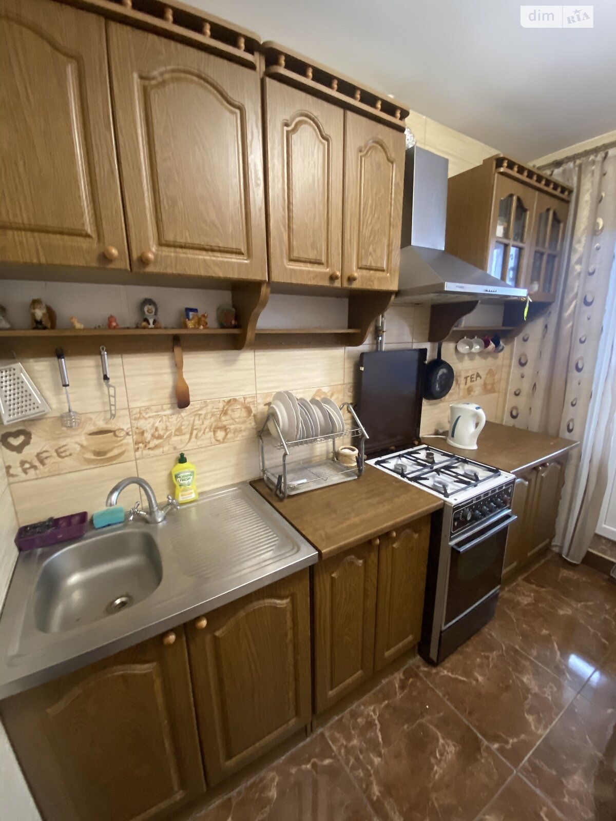 трехкомнатная квартира с ремонтом в Ровно, район Центр, на ул. Князя Владимира в аренду на долгий срок помесячно фото 1 трехкомнатная квартира с ремонтом в Ровно, район Центр, на ул. Князя Владимира в аренду на долгий срок помесячно фото 1