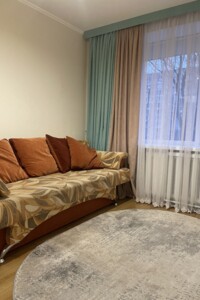трехкомнатная квартира в Ровно, район Центр, на ул. Крушельницкой Соломии 75 в аренду на долгий срок помесячно фото 2
