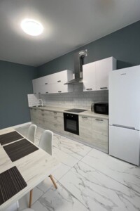 двухкомнатная квартира в Ровно, район Центр, на ул. Мазепы Гетьмана в аренду на долгий срок помесячно фото 2