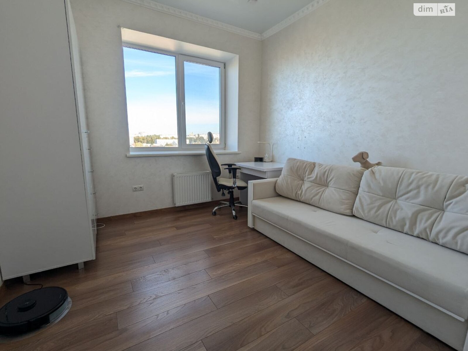 трикімнатна квартира в Рівному, район Центр, на вул. Мазепи Гетьмана 3 в довготривалу оренду помісячно фото 1 трикімнатна квартира в Рівному, район Центр, на вул. Мазепи Гетьмана 3 в довготривалу оренду помісячно фото 1