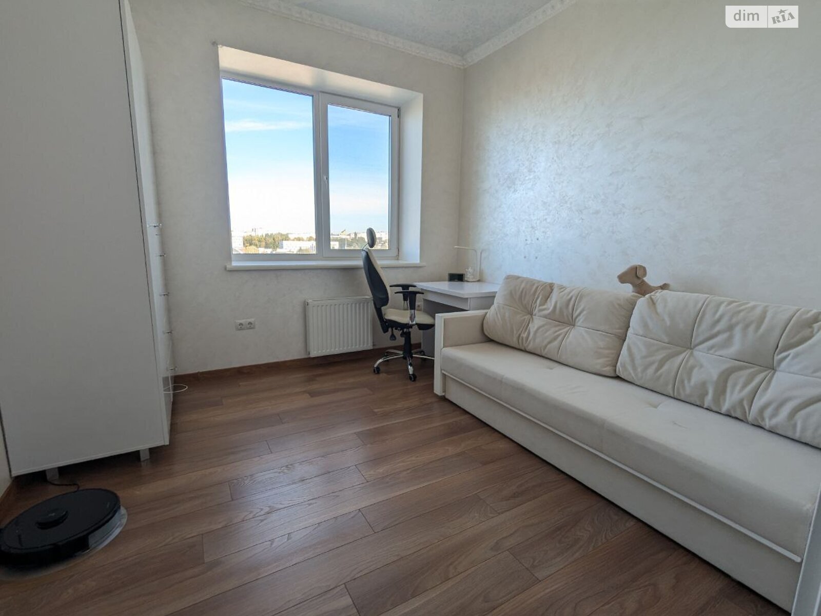 трикімнатна квартира в Рівному, район Центр, на вул. Мазепи Гетьмана 3 в довготривалу оренду помісячно фото 1 трикімнатна квартира в Рівному, район Центр, на вул. Мазепи Гетьмана 3 в довготривалу оренду помісячно фото 1