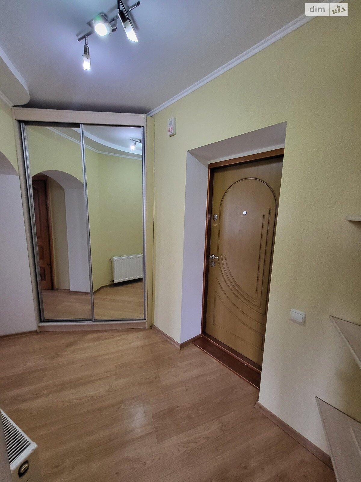 двухкомнатная квартира в Ровно, район Центр, на ул. Мицкевича 3 в аренду на долгий срок помесячно фото 1
