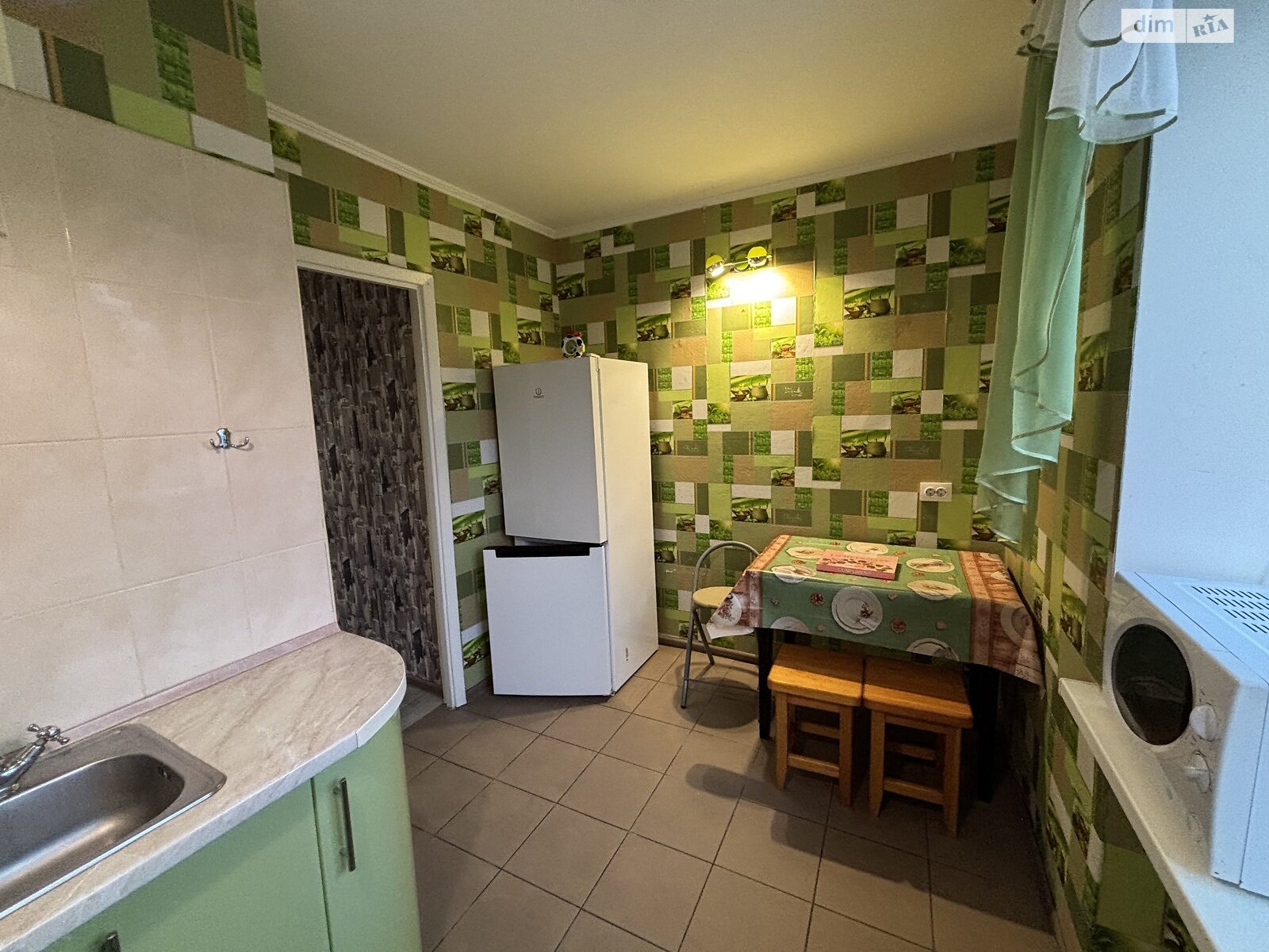 двухкомнатная квартира в Ровно, район Центр, на ул. Мицкевича 34 в аренду на долгий срок помесячно фото 1