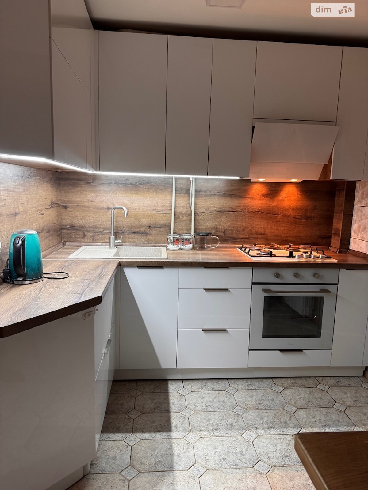 двухкомнатная квартира в Ровно, район Центр, на ул. Мицкевича 36 в аренду на долгий срок помесячно фото 1 двухкомнатная квартира в Ровно, район Центр, на ул. Мицкевича 36 в аренду на долгий срок помесячно фото 1