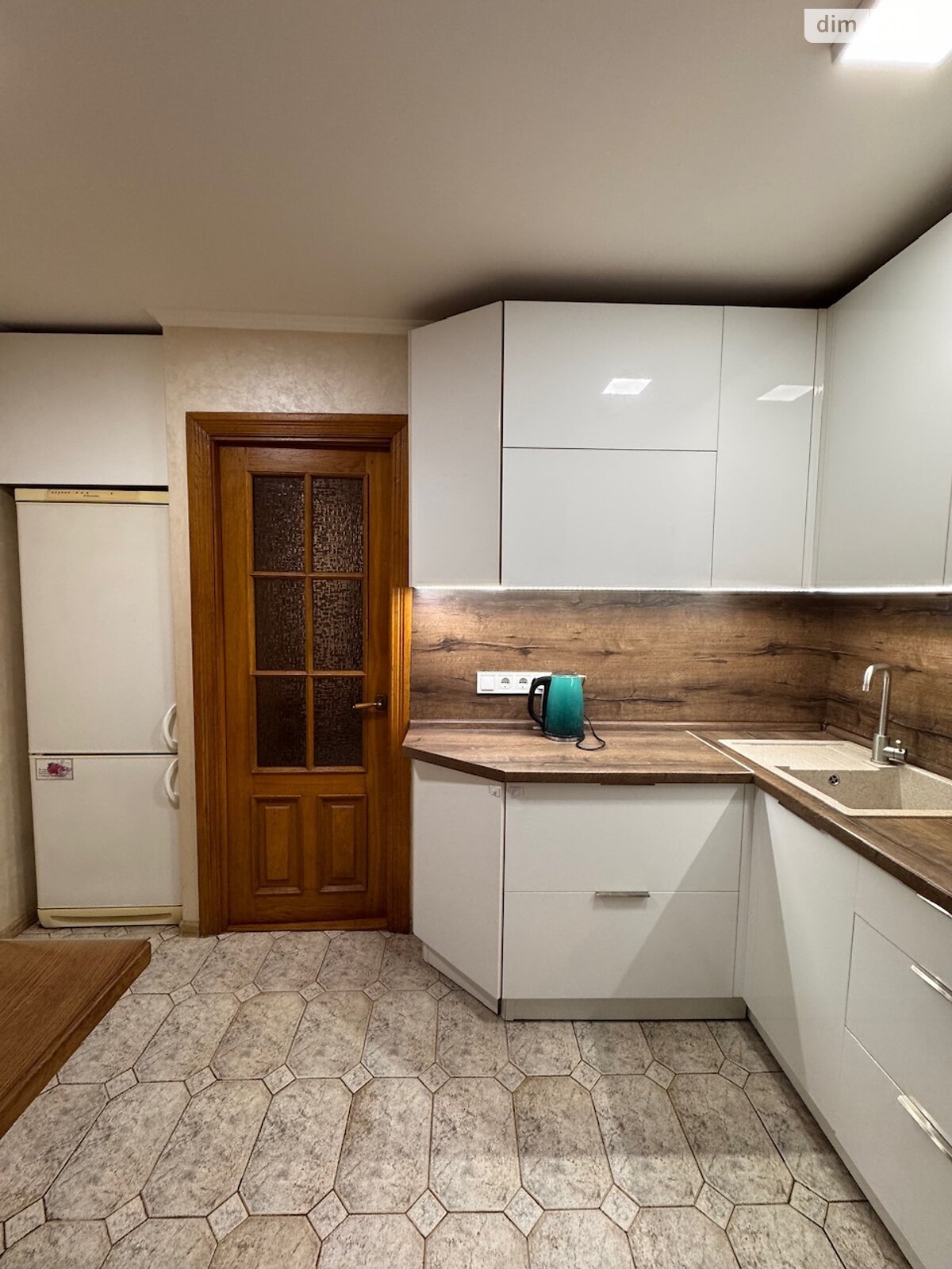 двухкомнатная квартира в Ровно, район Центр, на ул. Мицкевича 36 в аренду на долгий срок помесячно фото 1 двухкомнатная квартира в Ровно, район Центр, на ул. Мицкевича 36 в аренду на долгий срок помесячно фото 1