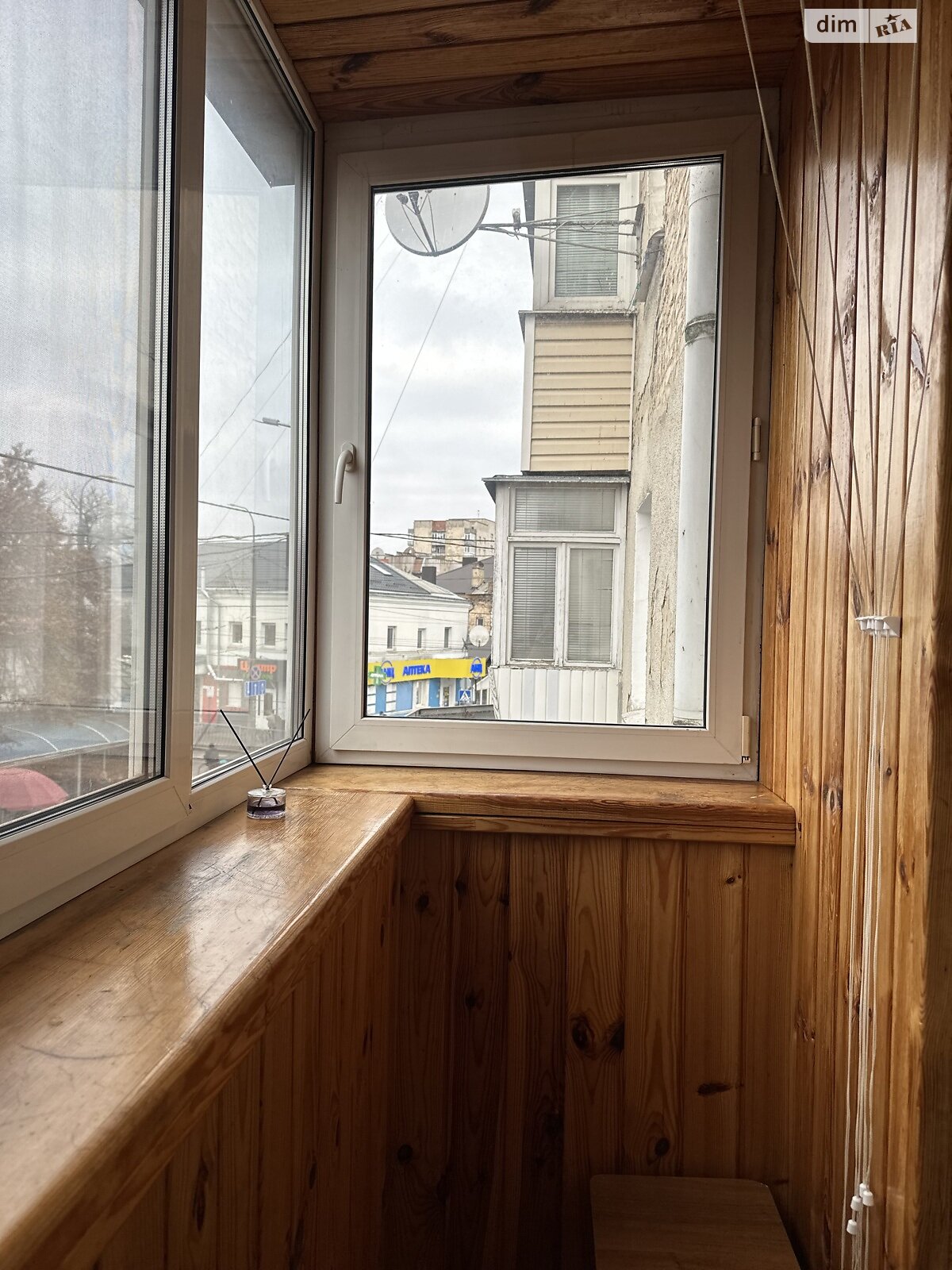 однокімнатна квартира в Рівному, район Центр, на вул. Полуботка Гетьмана в довготривалу оренду помісячно фото 1