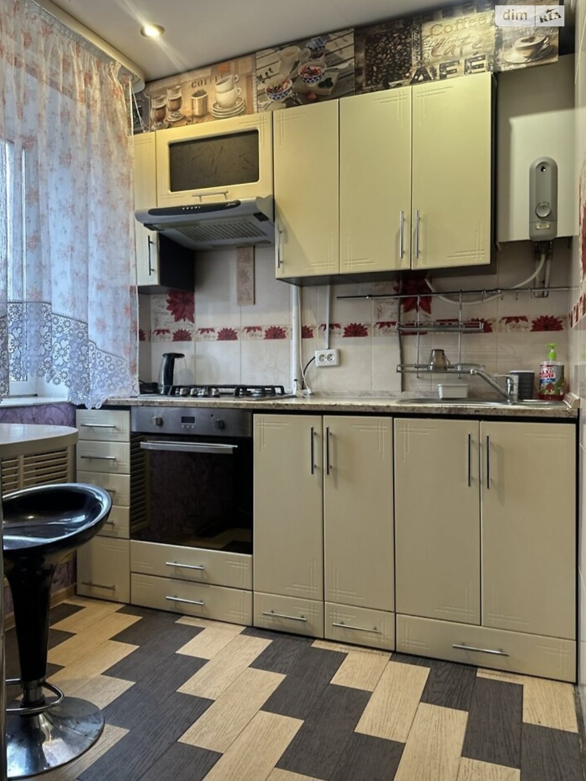 однокомнатная квартира в Ровно, район Центр, на ул. Полуботка Гетьмана в аренду на долгий срок помесячно фото 1