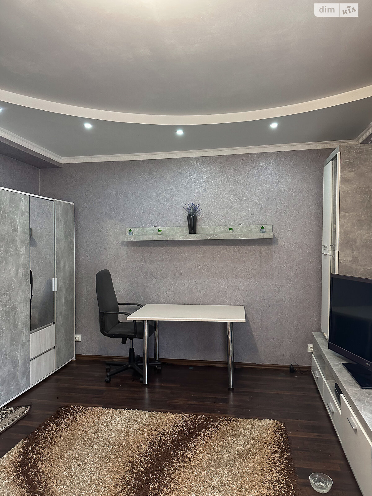 однокомнатная квартира в Ровно, район Центр, на ул. Сагайдачного Гетьмана 5 в аренду на долгий срок помесячно фото 1