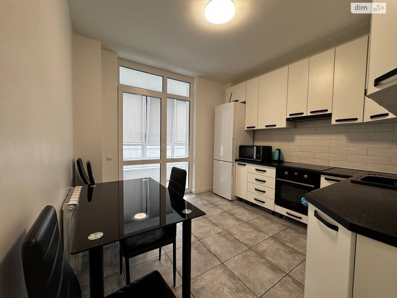 однокомнатная квартира в Ровно, район Центр, на ул. Саймона Смита 10 в аренду на долгий срок помесячно фото 1