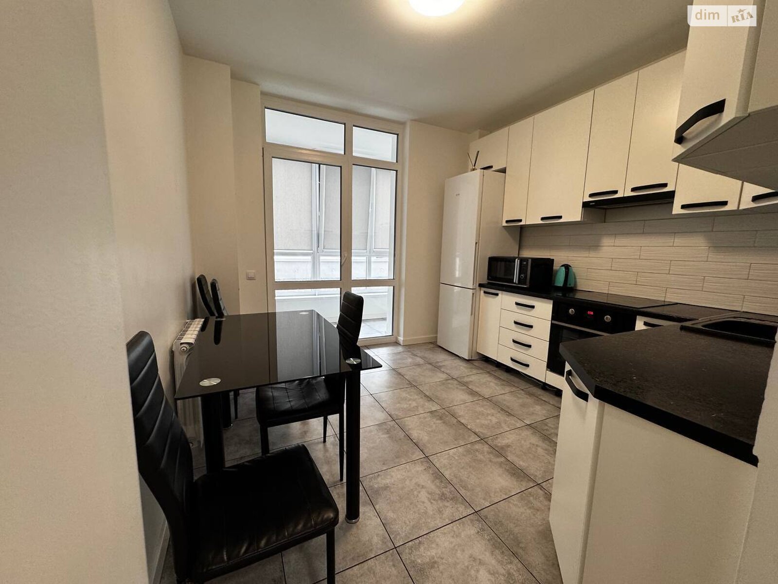 однокомнатная квартира в Ровно, район Центр, на ул. Саймона Смита 10 в аренду на долгий срок помесячно фото 1