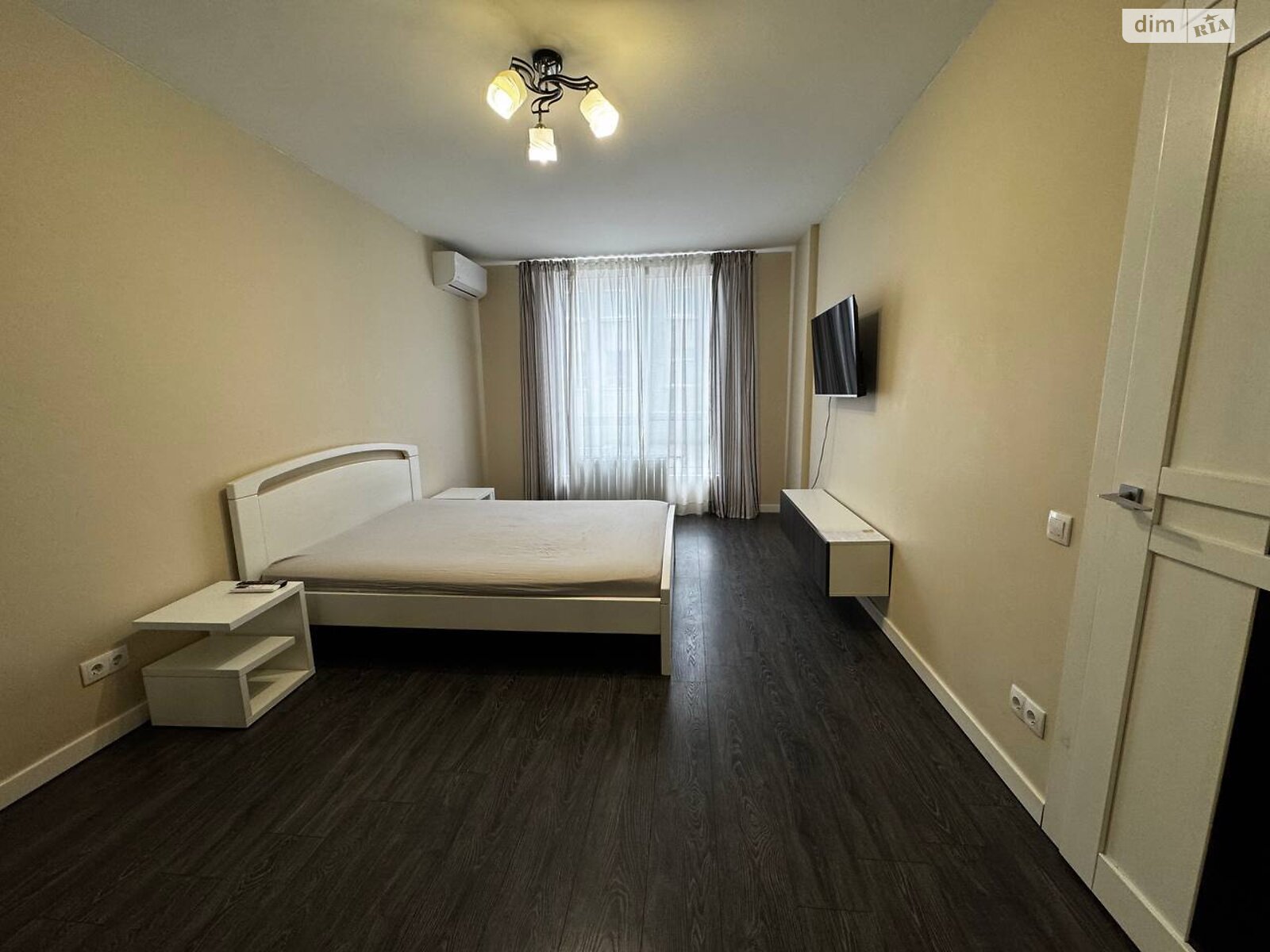 однокомнатная квартира в Ровно, район Центр, на ул. Саймона Смита 10 в аренду на долгий срок помесячно фото 1