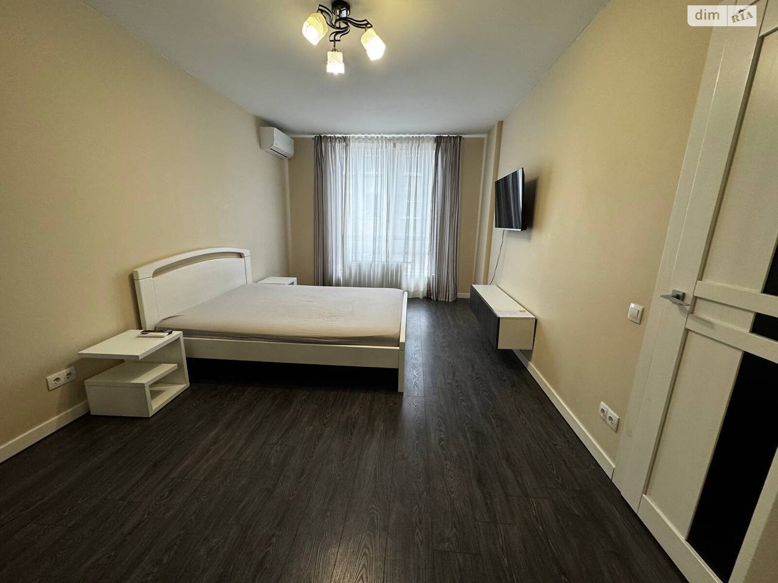 однокомнатная квартира в Ровно, район Центр, на ул. Саймона Смита 10 в аренду на долгий срок помесячно фото 1