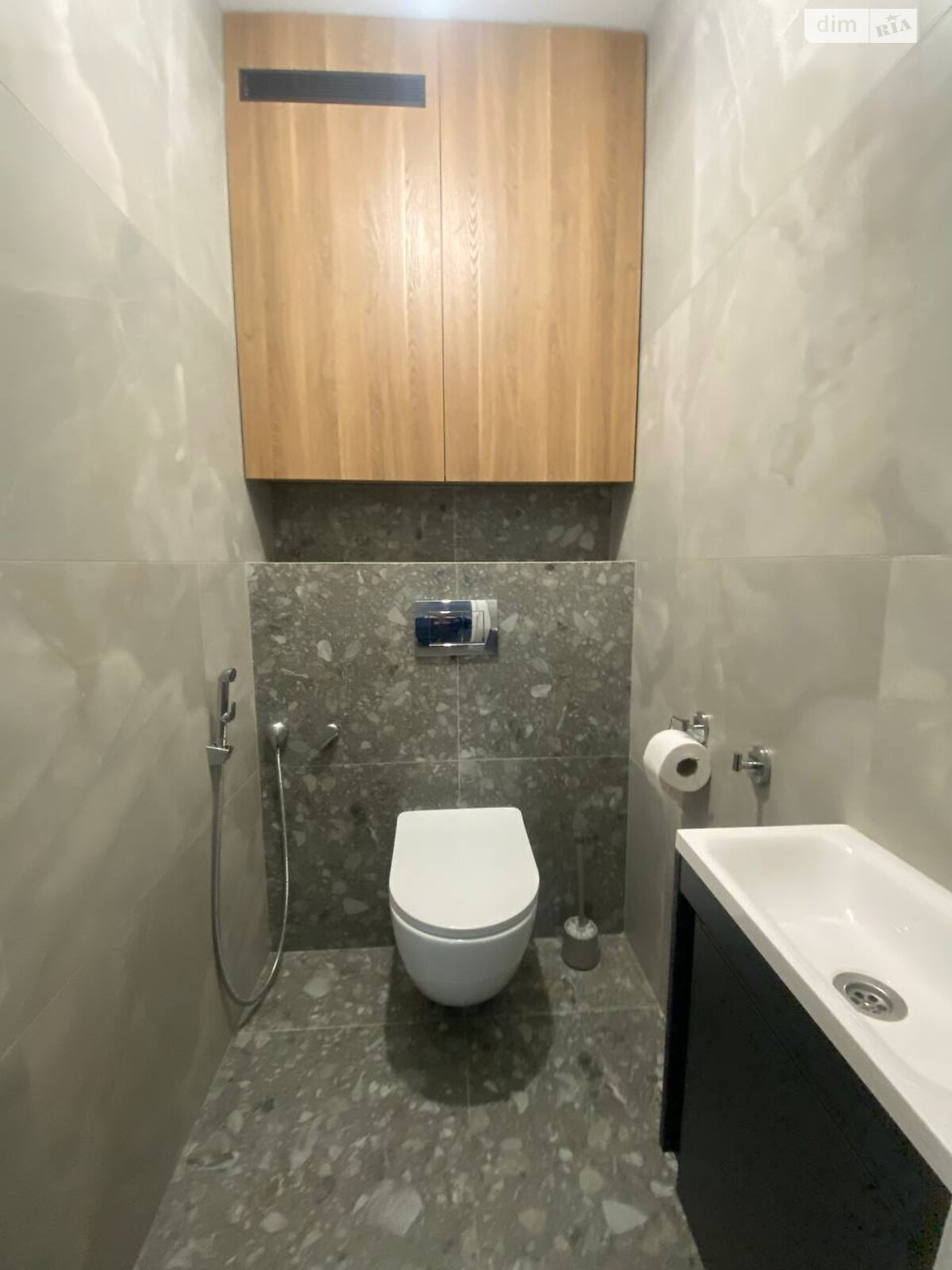 двухкомнатная квартира с ремонтом в Ровно, район Центр, на ул. Шевченко 86 в аренду на долгий срок помесячно фото 1 двухкомнатная квартира с ремонтом в Ровно, район Центр, на ул. Шевченко 86 в аренду на долгий срок помесячно фото 1