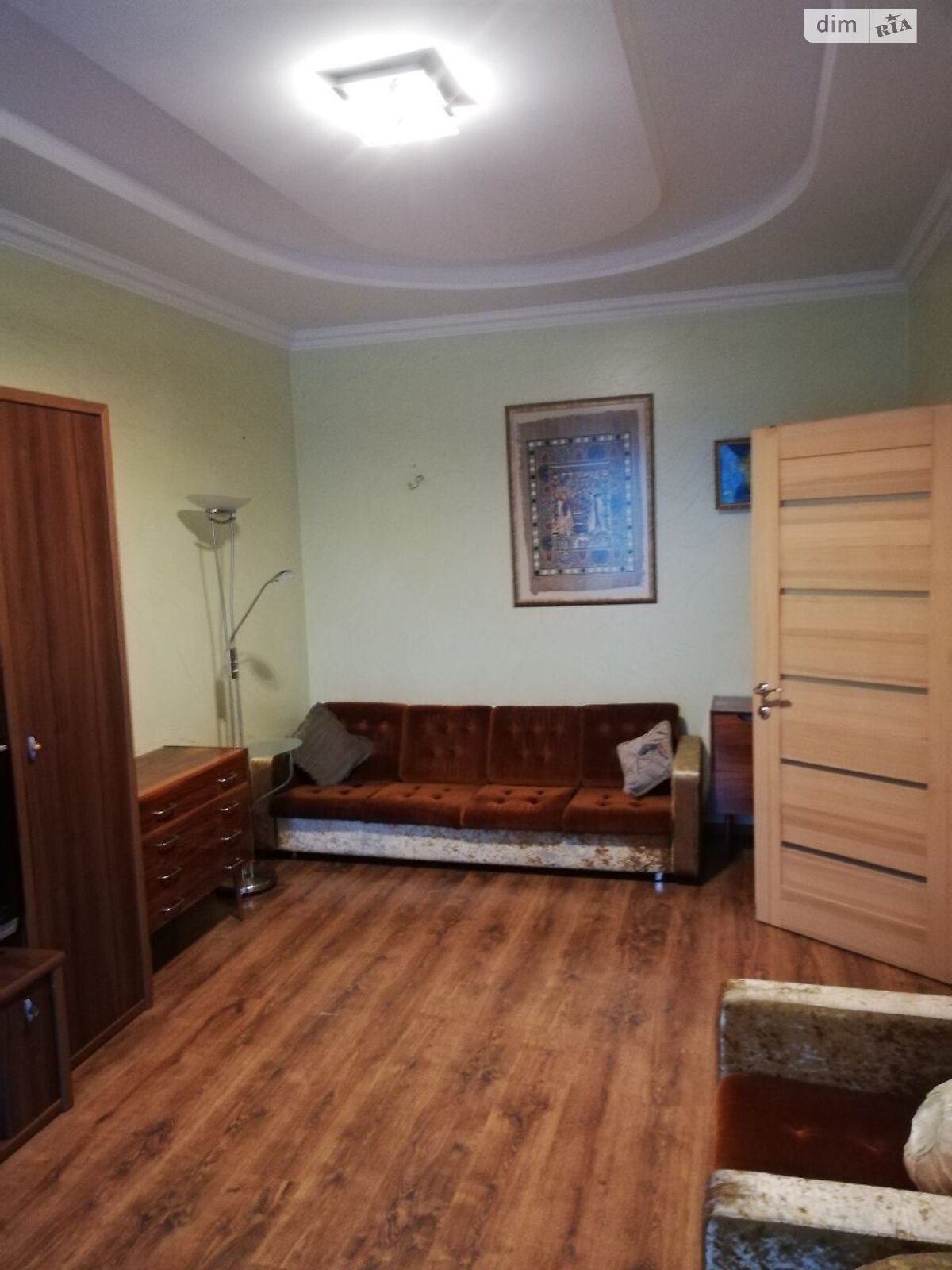 однокімнатна квартира в Рівному, район Центр, на вул. Соборна 1 в довготривалу оренду помісячно фото 1 однокімнатна квартира в Рівному, район Центр, на вул. Соборна 1 в довготривалу оренду помісячно фото 1
