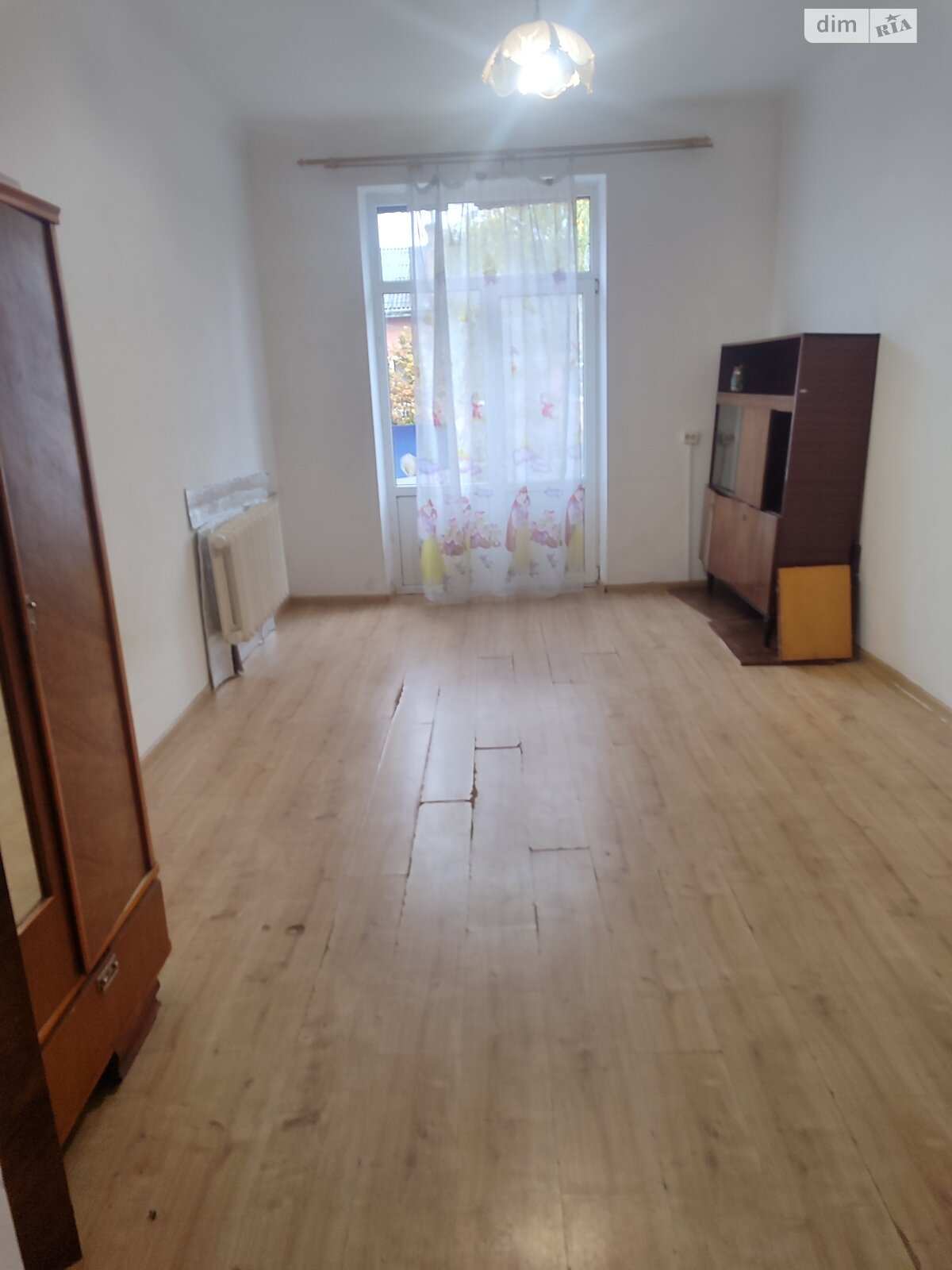 двухкомнатная квартира в Ровно, район Центр, на ул. Соборная 156 в аренду на долгий срок помесячно фото 1 двухкомнатная квартира в Ровно, район Центр, на ул. Соборная 156 в аренду на долгий срок помесячно фото 1