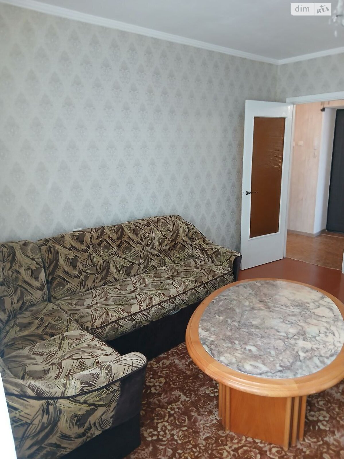 трехкомнатная квартира в Ровно, район Центр, на ул. Соборная 36 в аренду на долгий срок помесячно фото 1