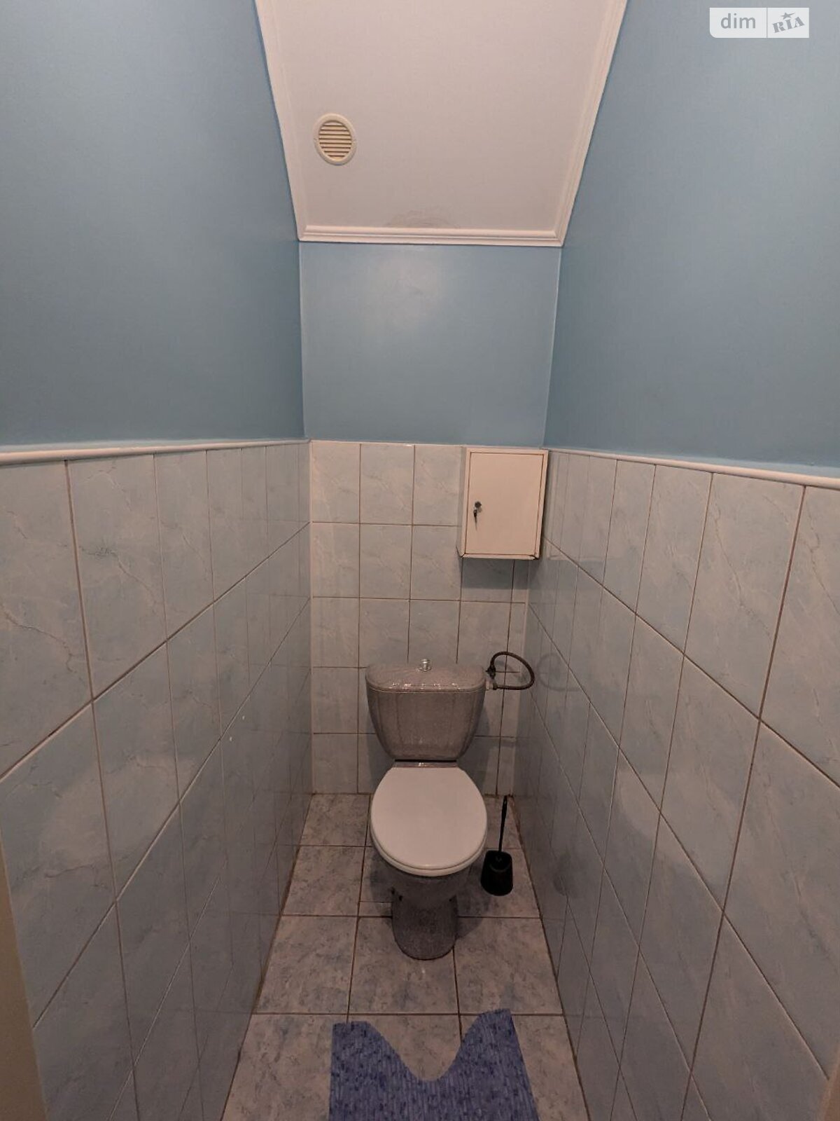 двокімнатна квартира в Рівному, район Центр, на вул. Соборна 9 в довготривалу оренду помісячно фото 1 двокімнатна квартира в Рівному, район Центр, на вул. Соборна 9 в довготривалу оренду помісячно фото 1