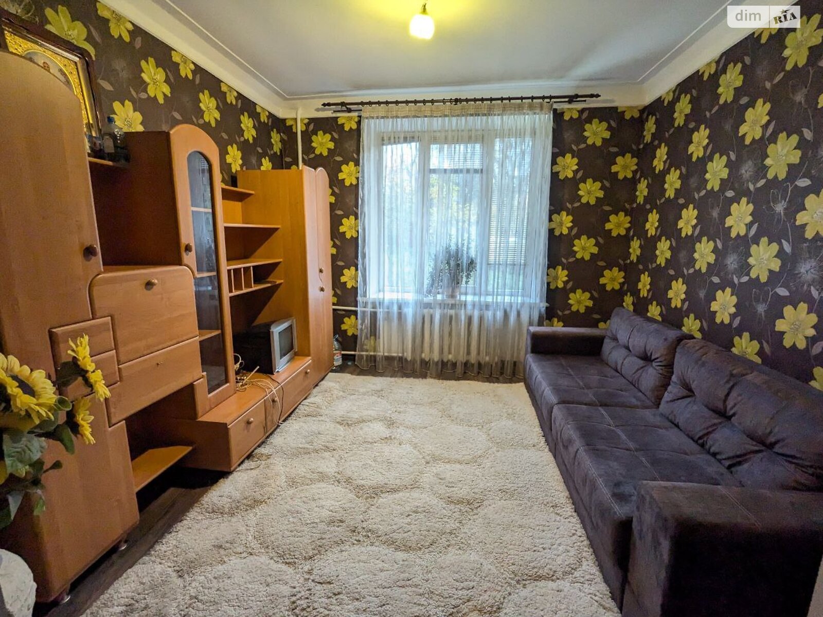 двокімнатна квартира в Рівному, район Центр, на вул. Соборна 9 в довготривалу оренду помісячно фото 1 двокімнатна квартира в Рівному, район Центр, на вул. Соборна 9 в довготривалу оренду помісячно фото 1