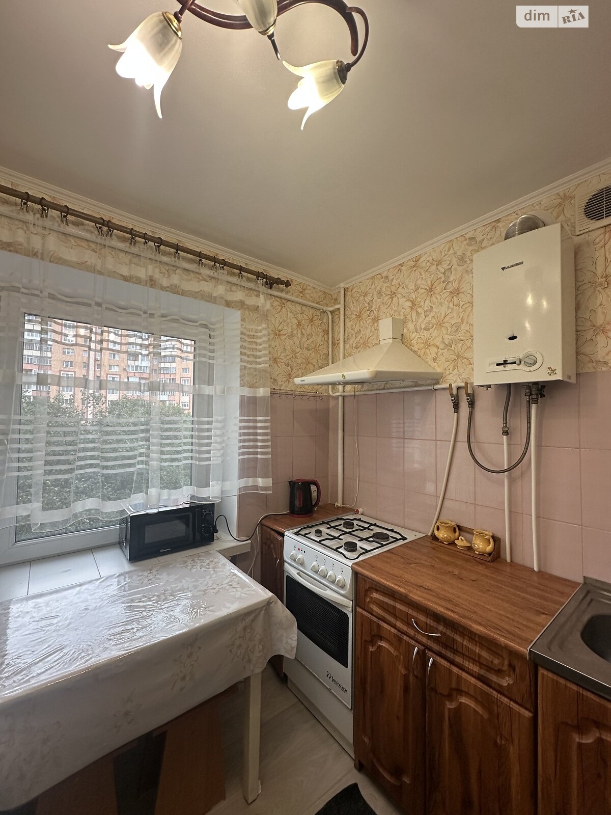 однокомнатная квартира в Ровно, район Центр, на ул. Степана Бандеры в аренду на долгий срок помесячно фото 1