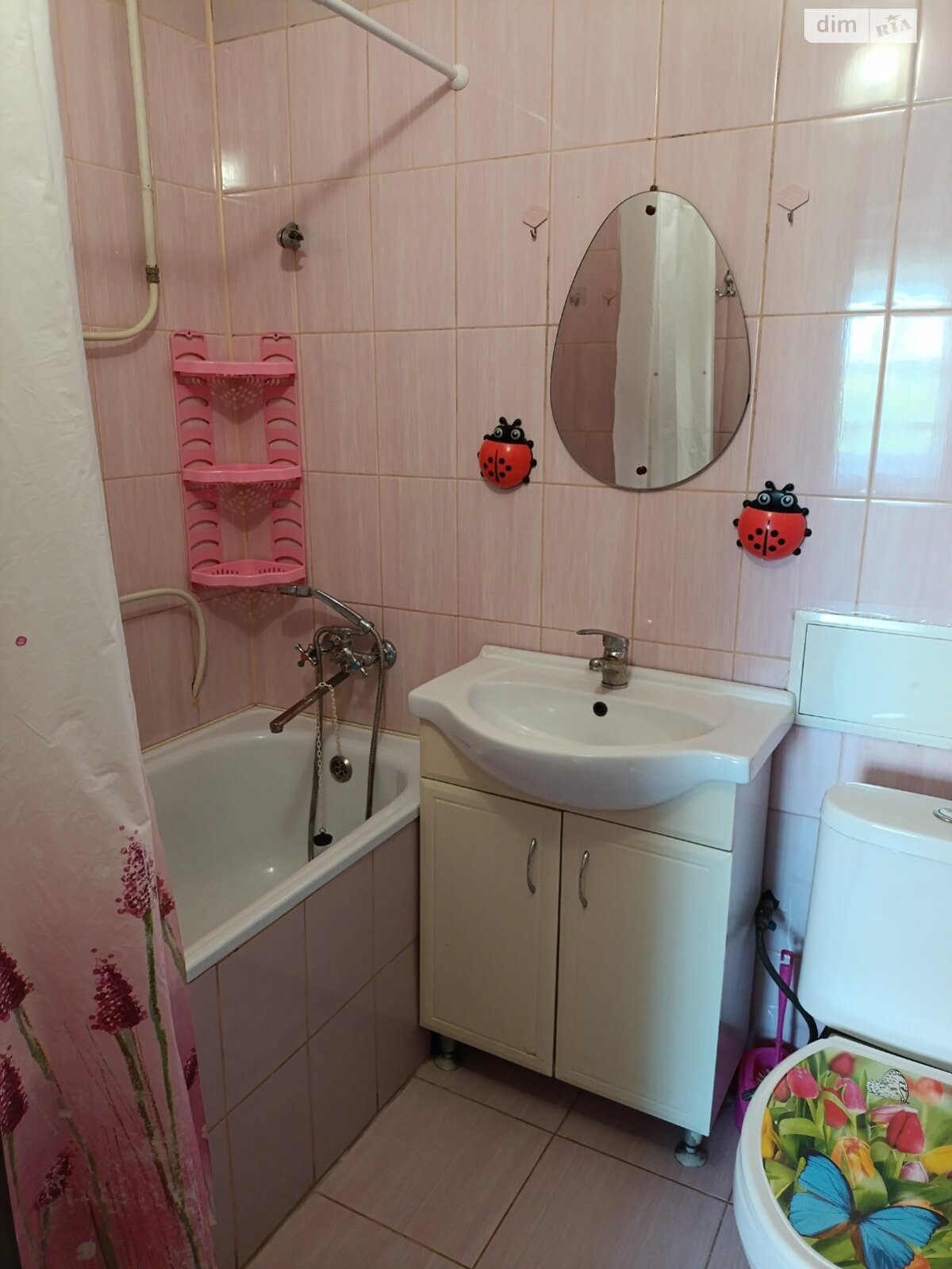 однокомнатная квартира в Ровно, район Центр, на ул. Степана Бандеры в аренду на долгий срок помесячно фото 1