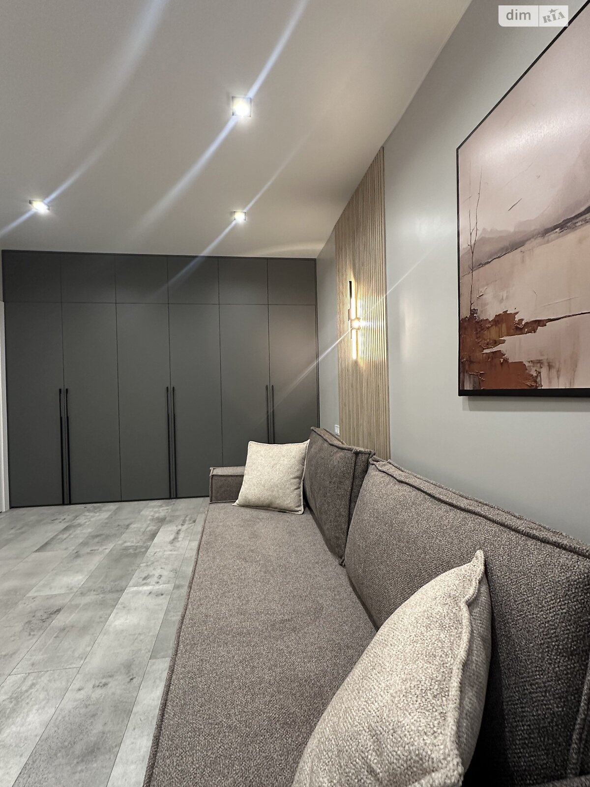 двухкомнатная квартира в Ровно, район Центр, на ул. Замковая в аренду на долгий срок помесячно фото 1