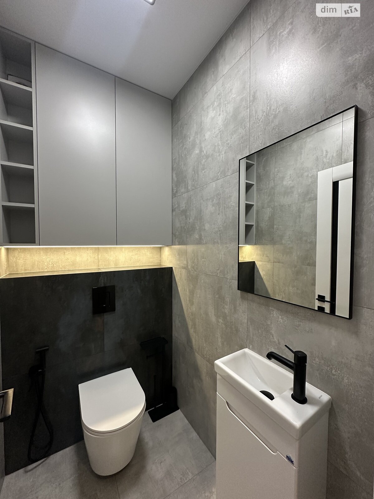 двухкомнатная квартира в Ровно, район Центр, на ул. Замковая в аренду на долгий срок помесячно фото 1