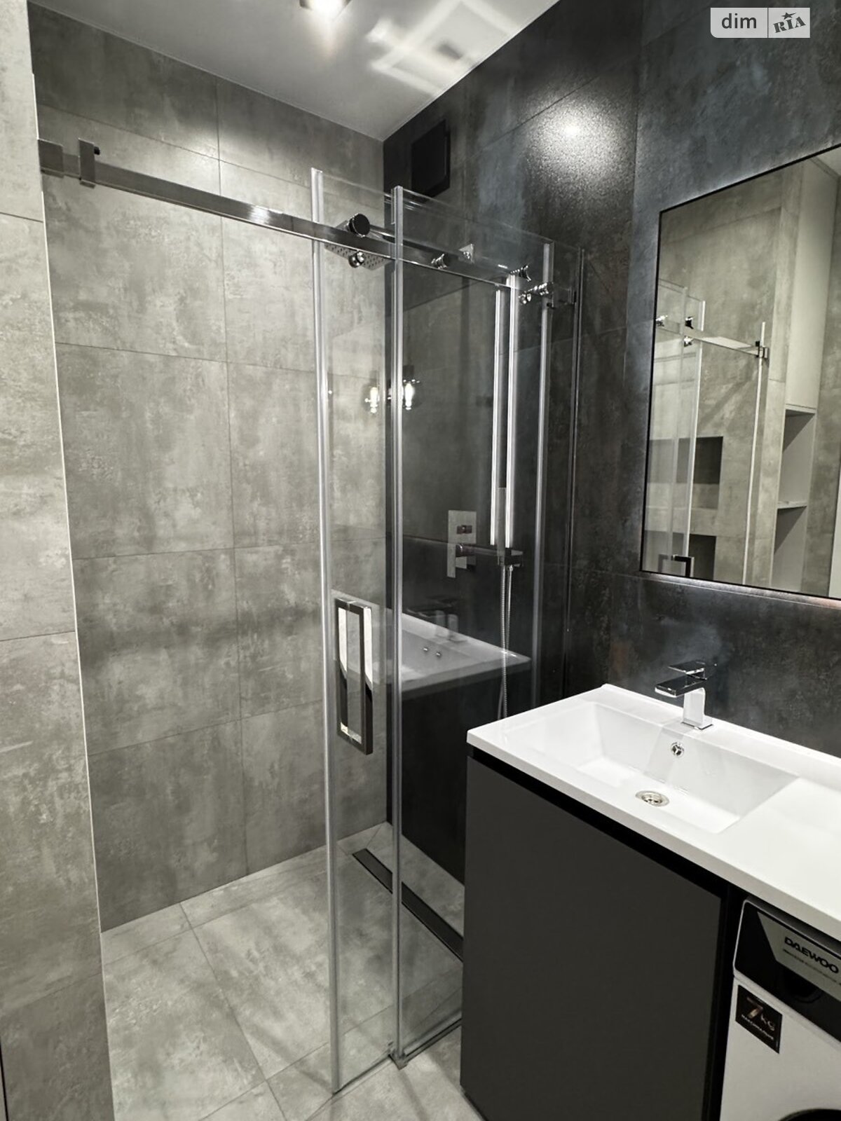 двухкомнатная квартира в Ровно, район Центр, на ул. Замковая в аренду на долгий срок помесячно фото 1