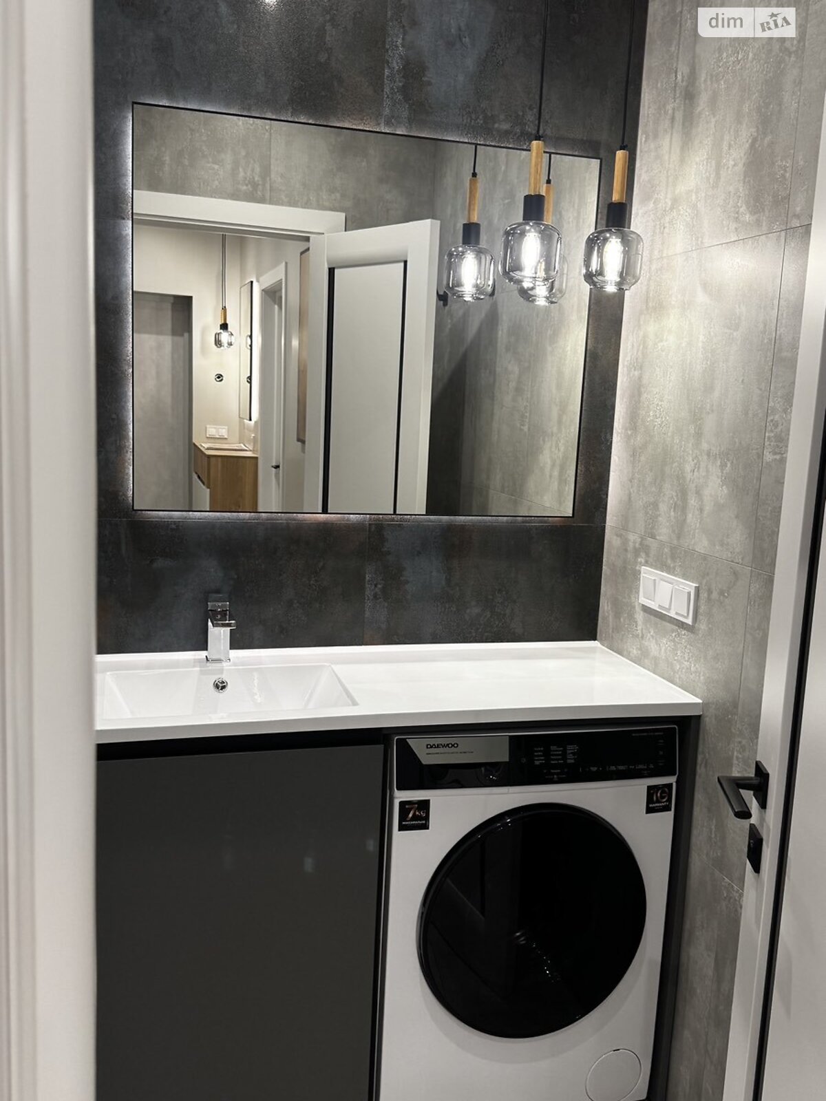 двухкомнатная квартира в Ровно, район Центр, на ул. Замковая в аренду на долгий срок помесячно фото 1