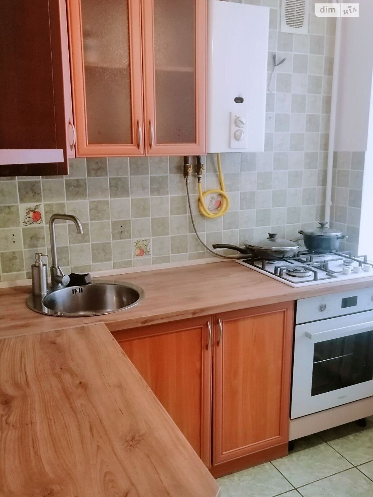 двокімнатна квартира в Рівному, на вул. Васильченка Степана 1 в довготривалу оренду помісячно фото 1