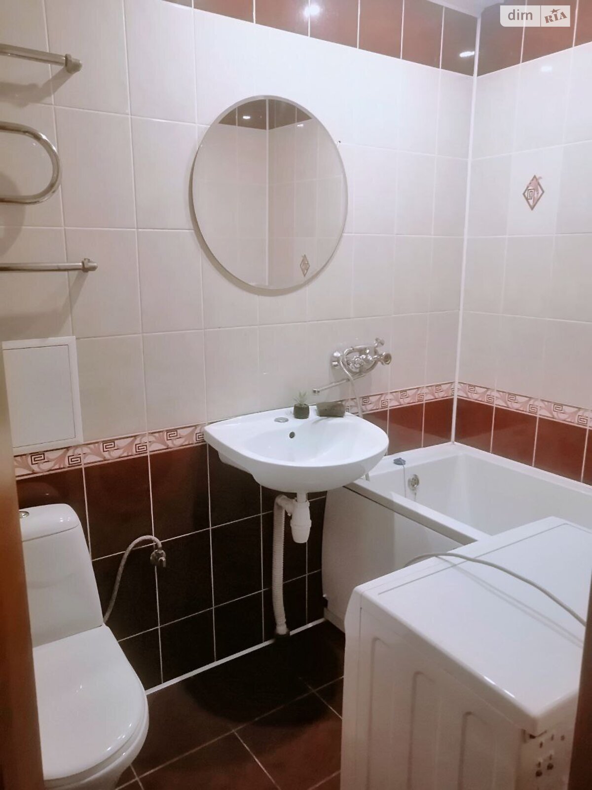 двокімнатна квартира в Рівному, на вул. Васильченка Степана 1 в довготривалу оренду помісячно фото 1