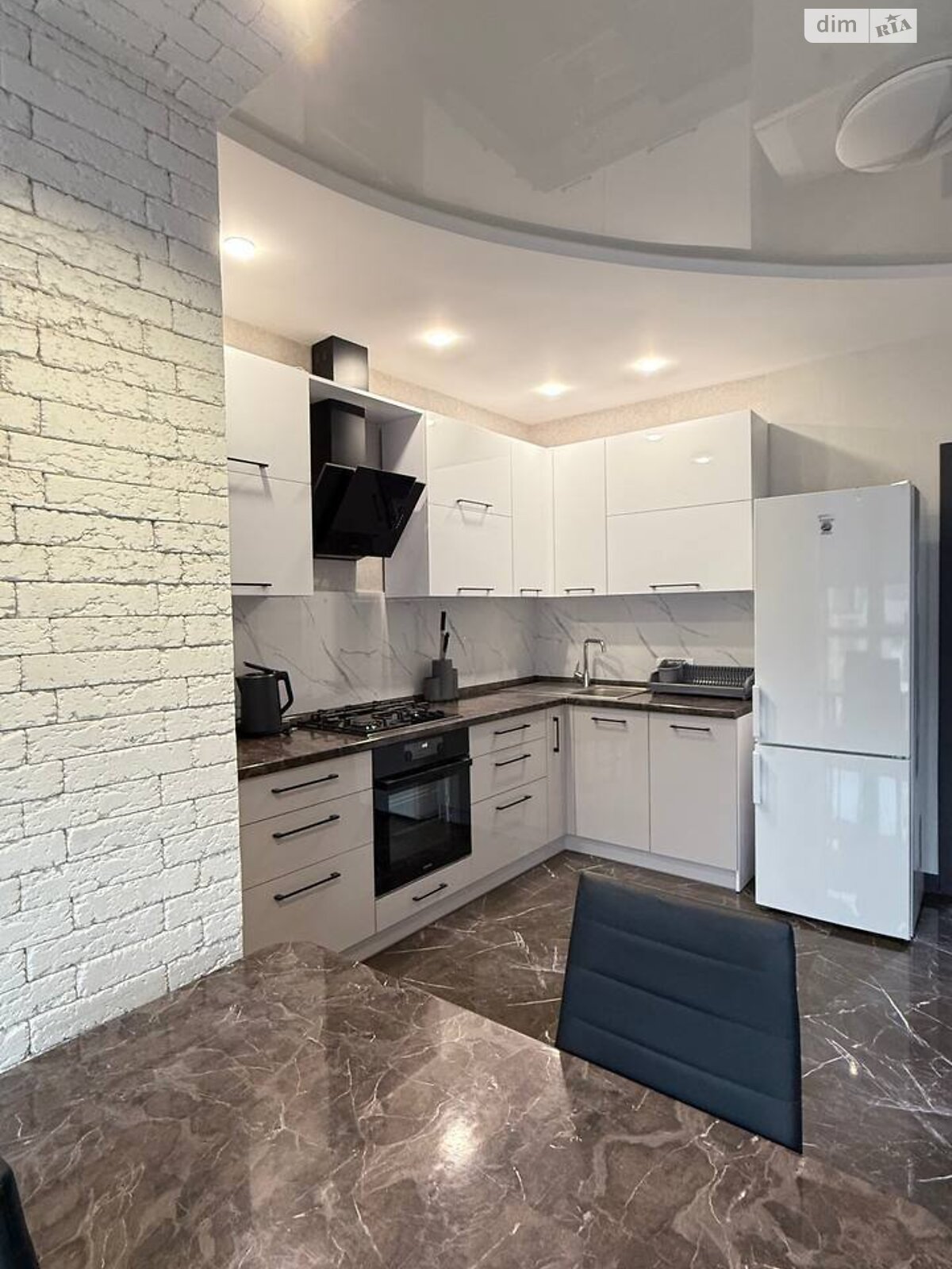 однокомнатная квартира в Ровно, район Южный, на ул. Черновола Вячеслава 91С в аренду на долгий срок помесячно фото 1 однокомнатная квартира в Ровно, район Южный, на ул. Черновола Вячеслава 91С в аренду на долгий срок помесячно фото 1