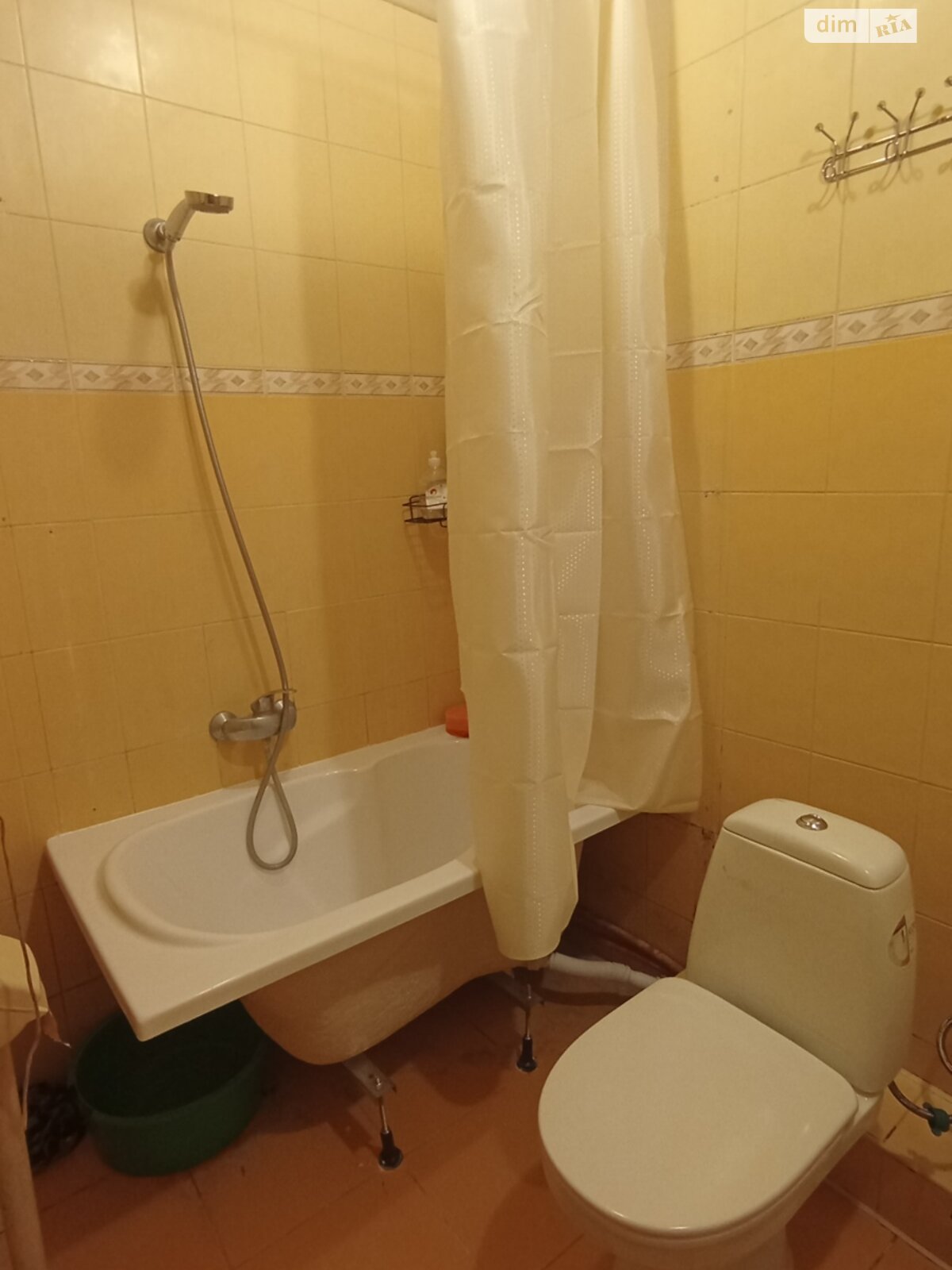 однокомнатная квартира в Ровно, район Южный, на ул. Крушельницкой Соломии в аренду на долгий срок помесячно фото 1 однокомнатная квартира в Ровно, район Южный, на ул. Крушельницкой Соломии в аренду на долгий срок помесячно фото 1