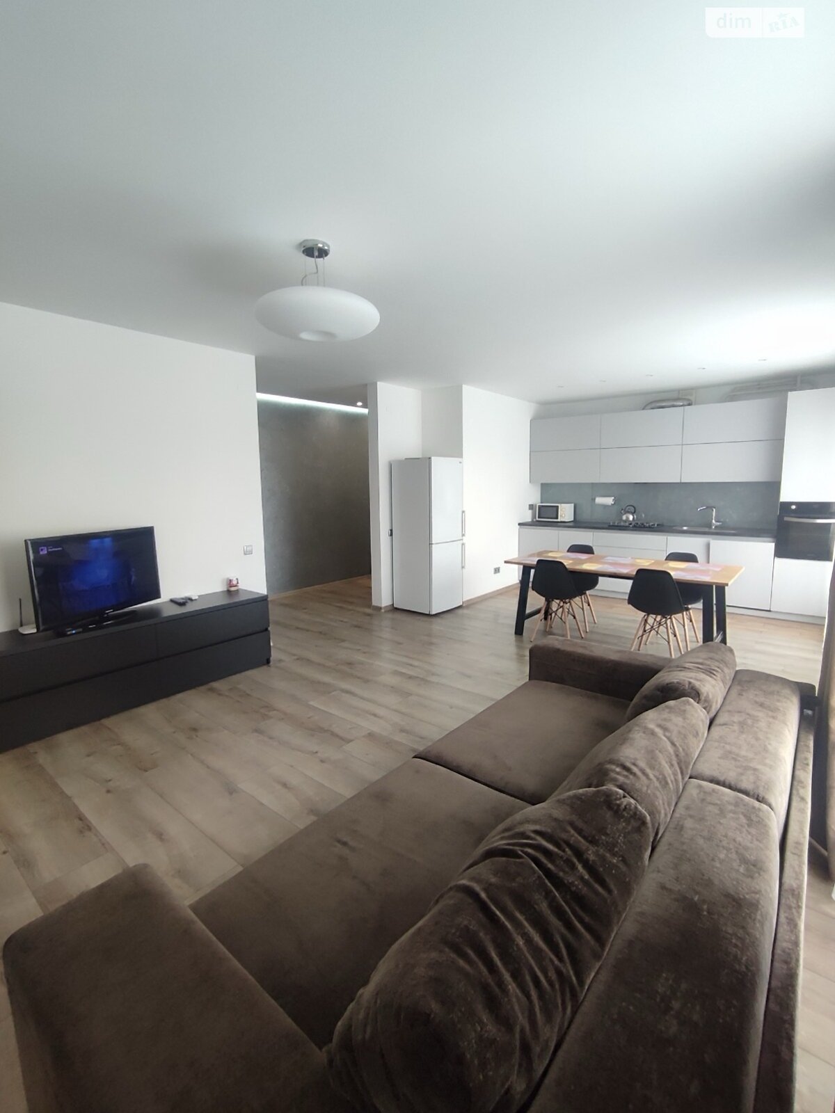 двокімнатна квартира в Рівному, район Південний, на вул. Різдвяна в довготривалу оренду помісячно фото 1